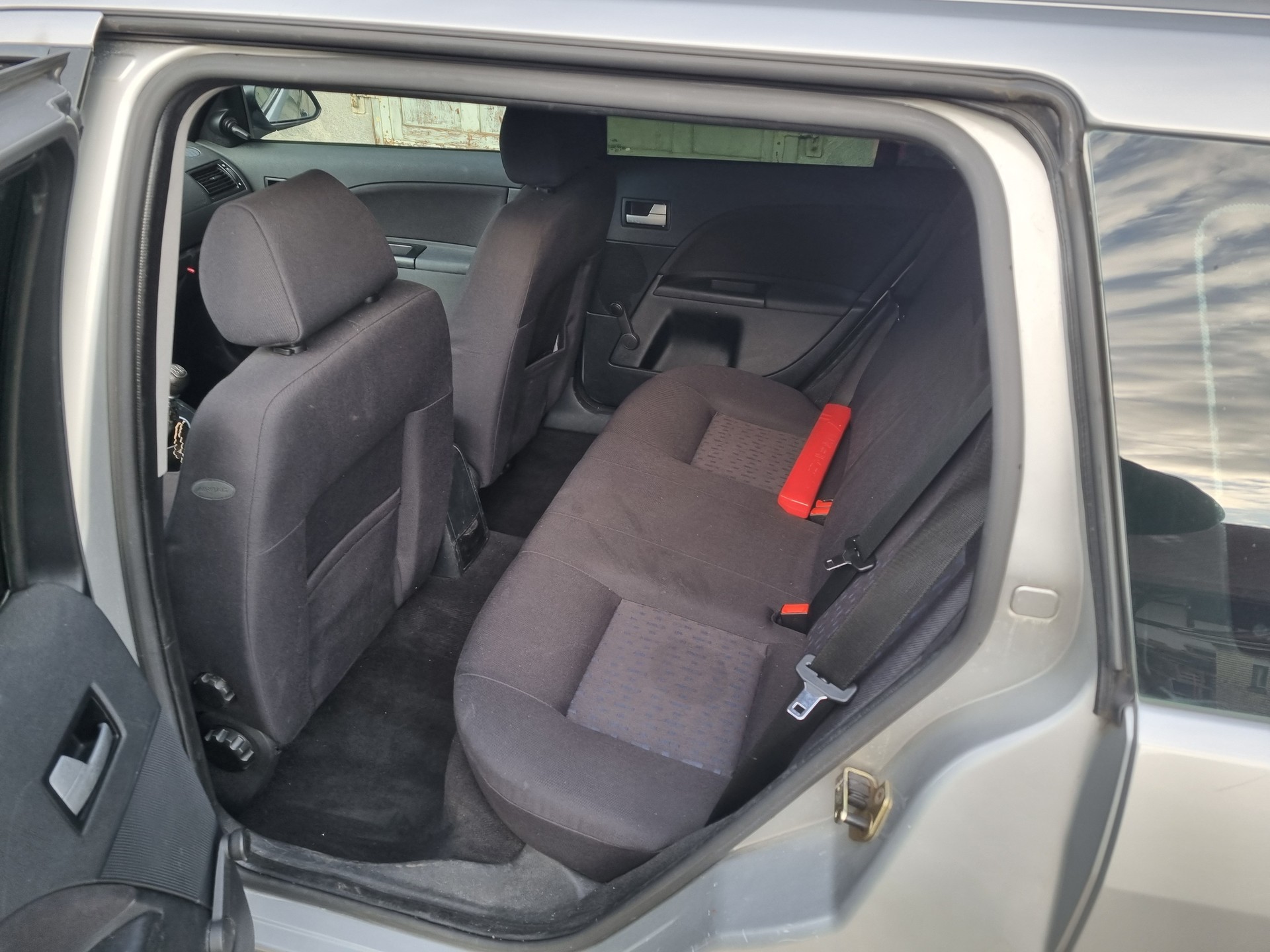 FORD Mondeo 1.8i 16V Carving-image-7