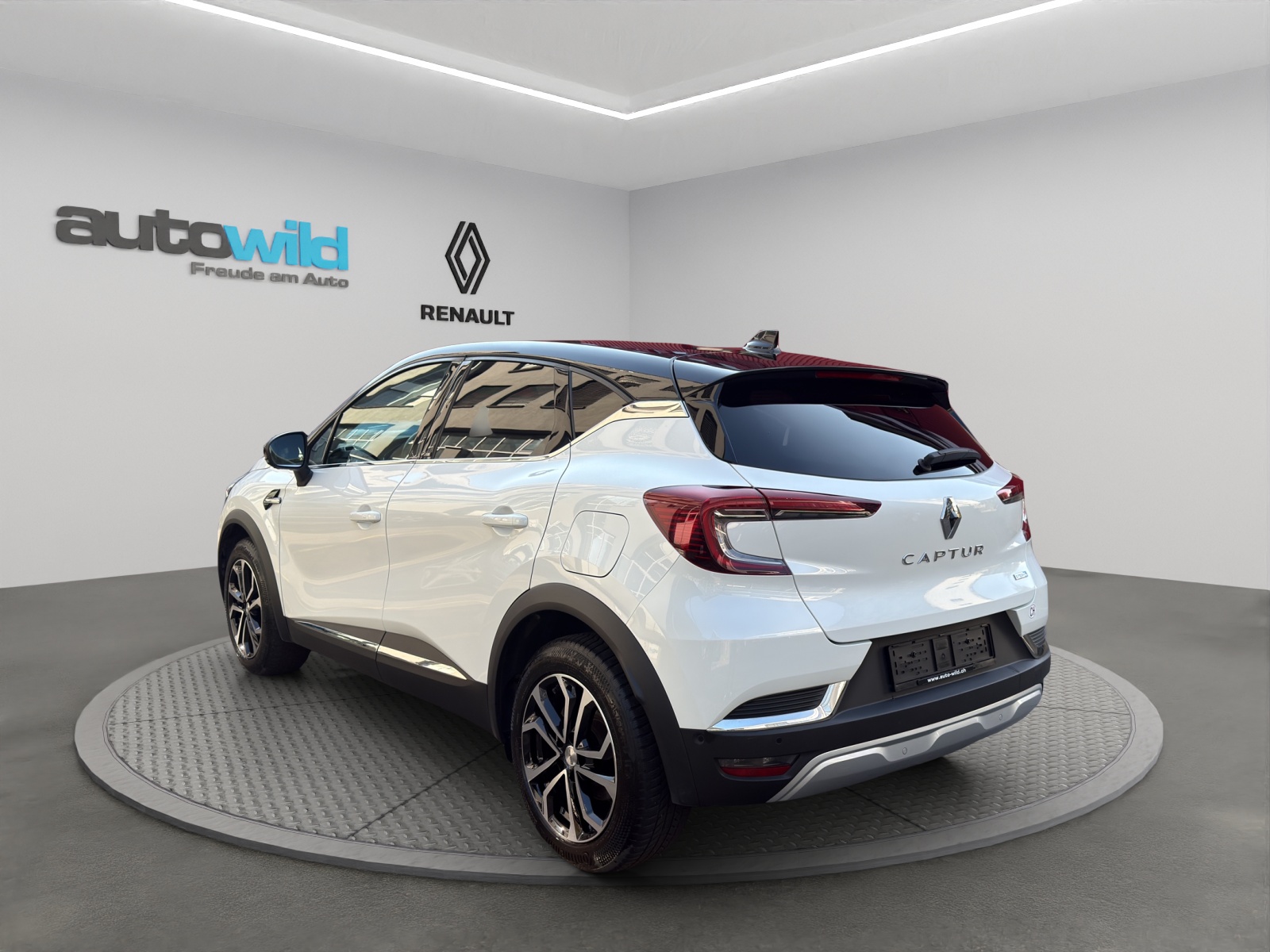 RENAULT Captur 1.6 E-Tech Edition1 DHT-image-1