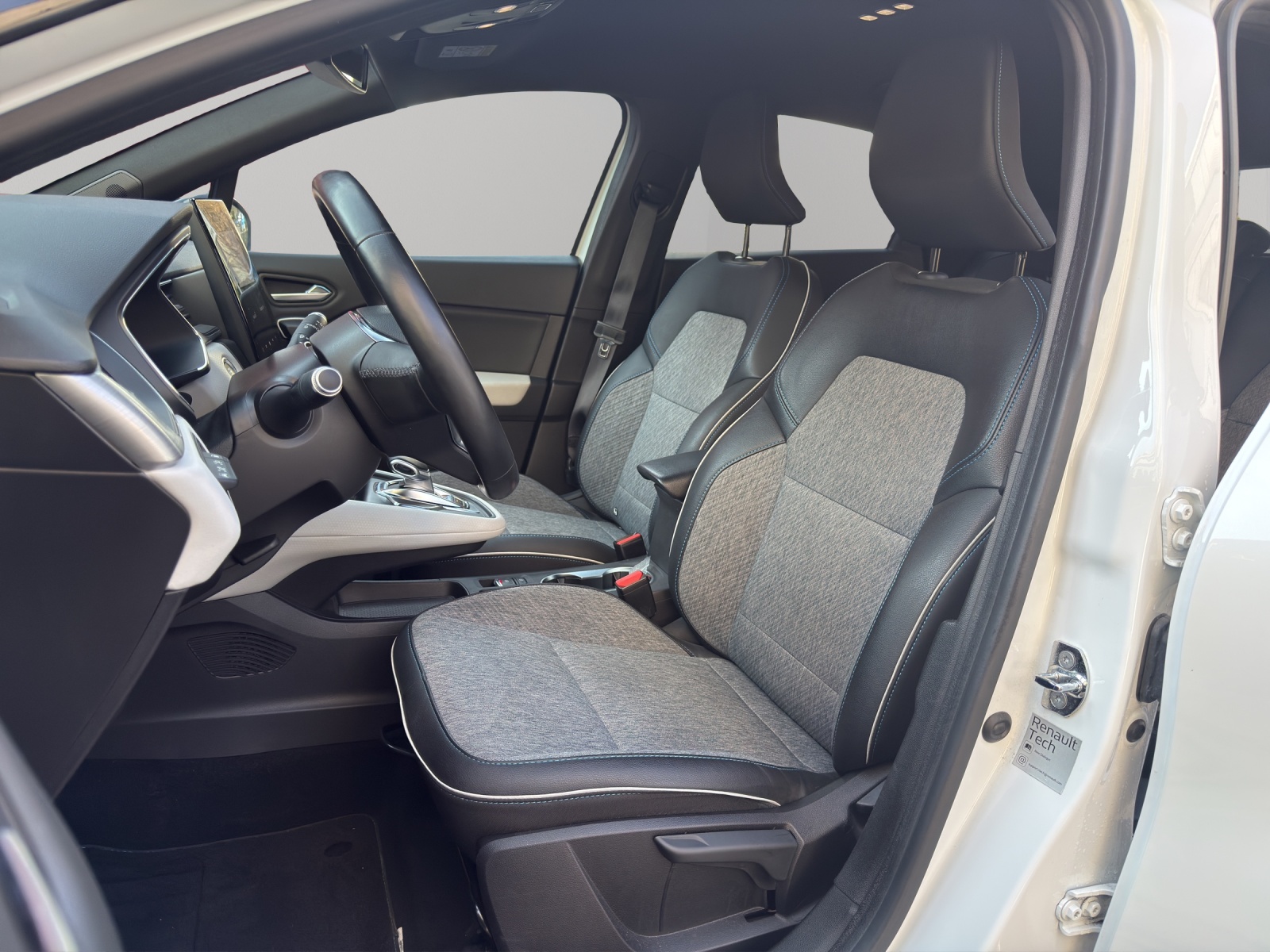 RENAULT Captur 1.6 E-Tech Edition1 DHT-image-3