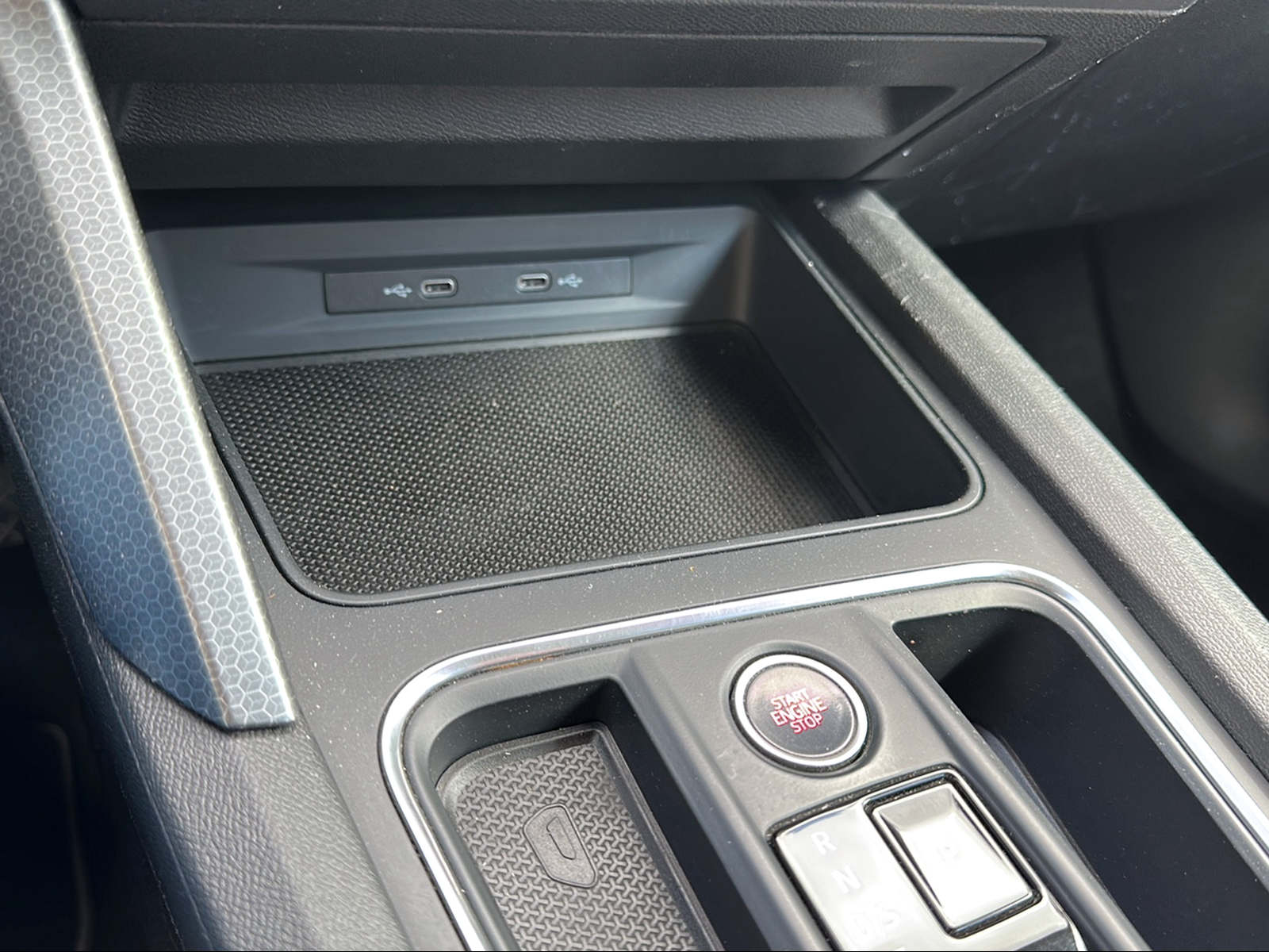 SEAT Leon ST 1.0 eTSI mHEV DSG Style-image-19