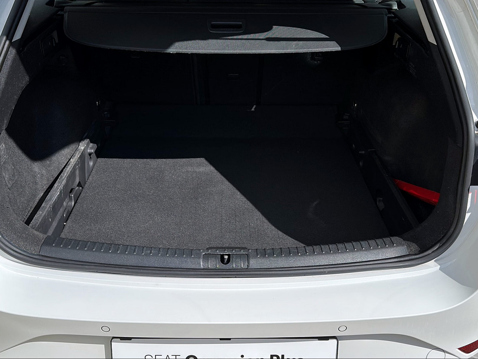 SEAT Leon ST 1.0 eTSI mHEV DSG Style-image-9