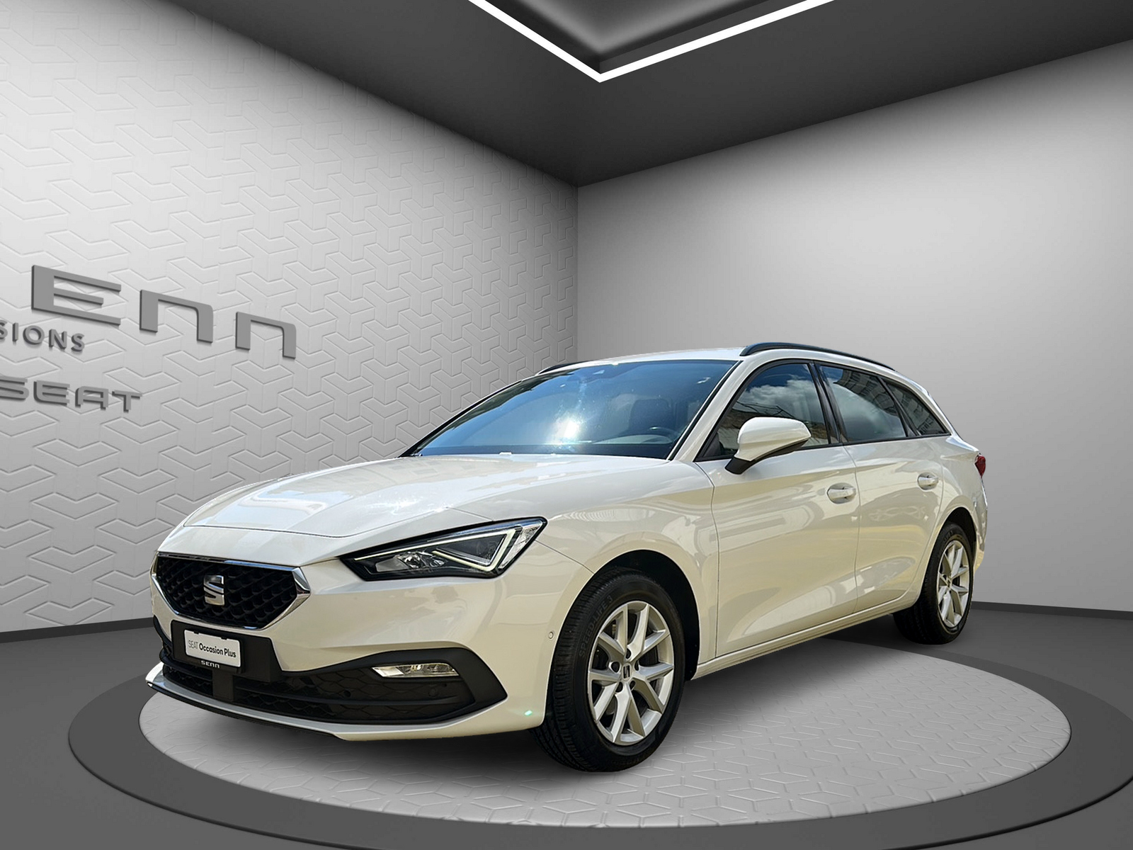 SEAT Leon ST 1.0 eTSI mHEV DSG Style-image-0