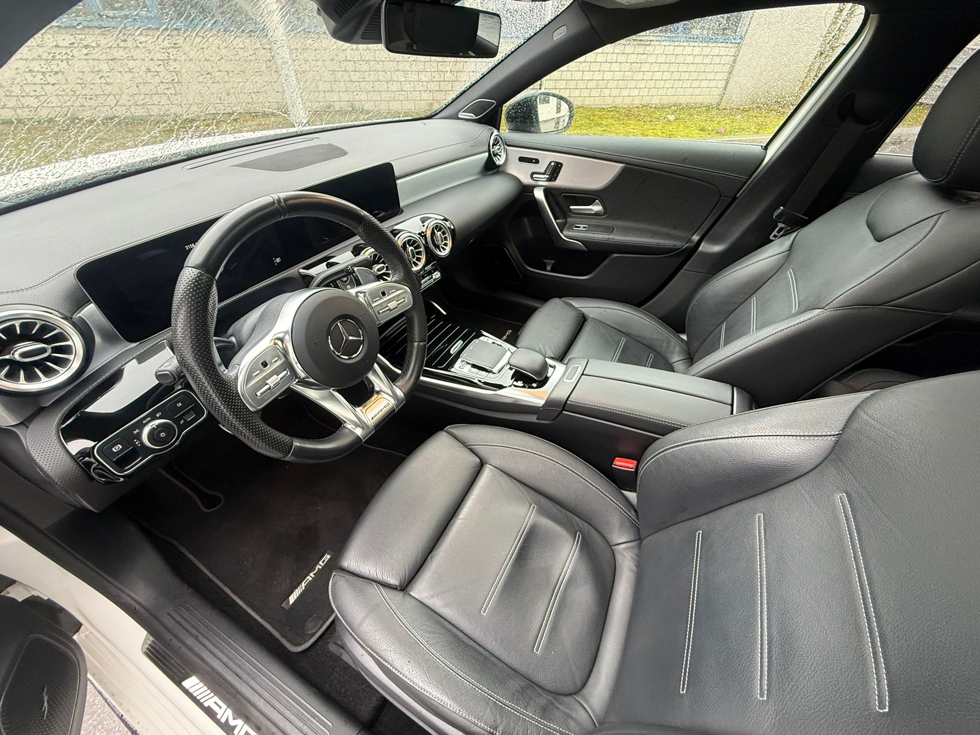 MERCEDES-BENZ A 35 AMG 4Matic Speedshift-image-8