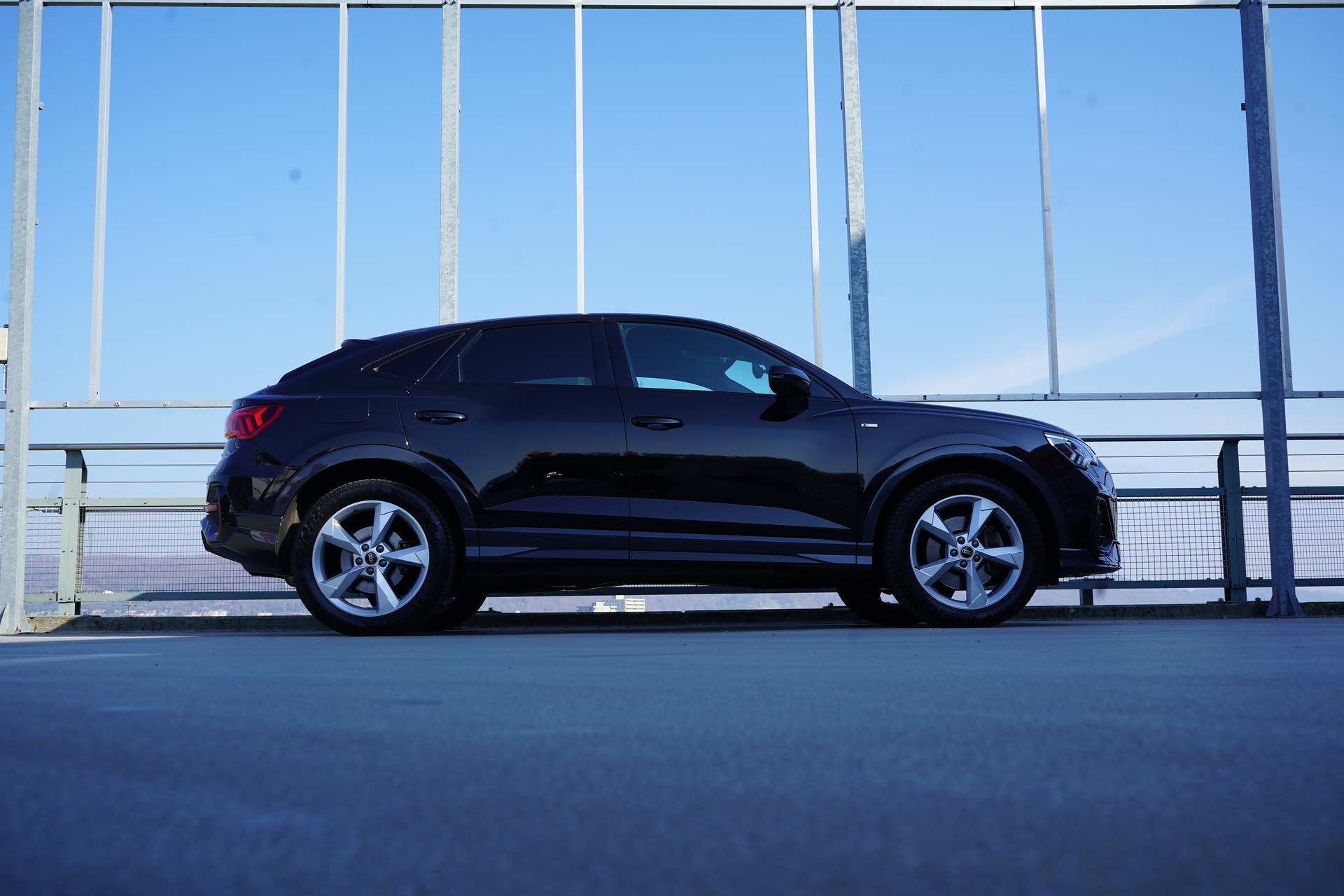 AUDI Q3 SPORTBACK 40 TDI S LINE QUATTRO BLACK S-TRONIC l 193 PS-image-2