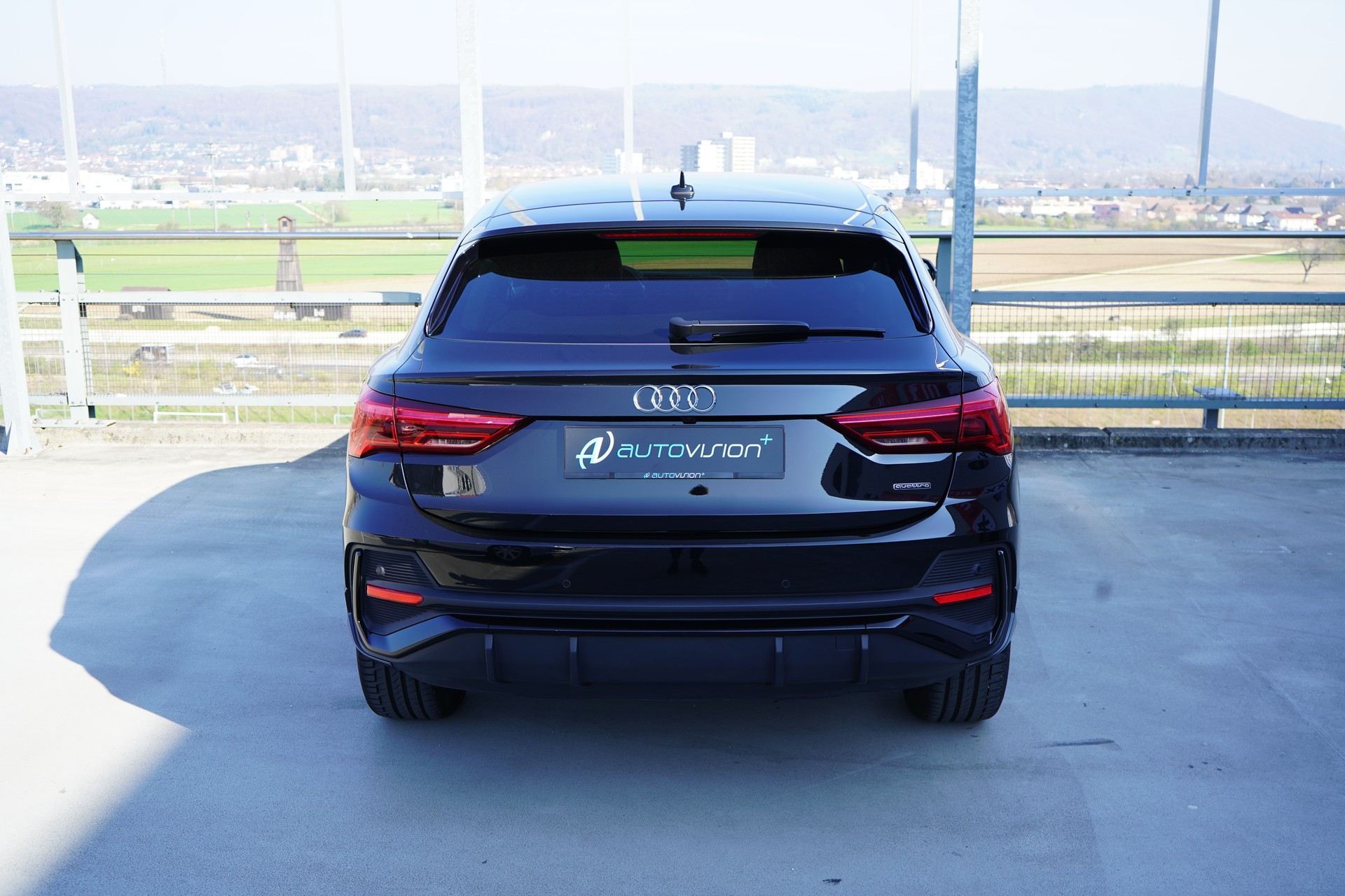 AUDI Q3 SPORTBACK 40 TDI S LINE QUATTRO BLACK S-TRONIC l 193 PS-image-16