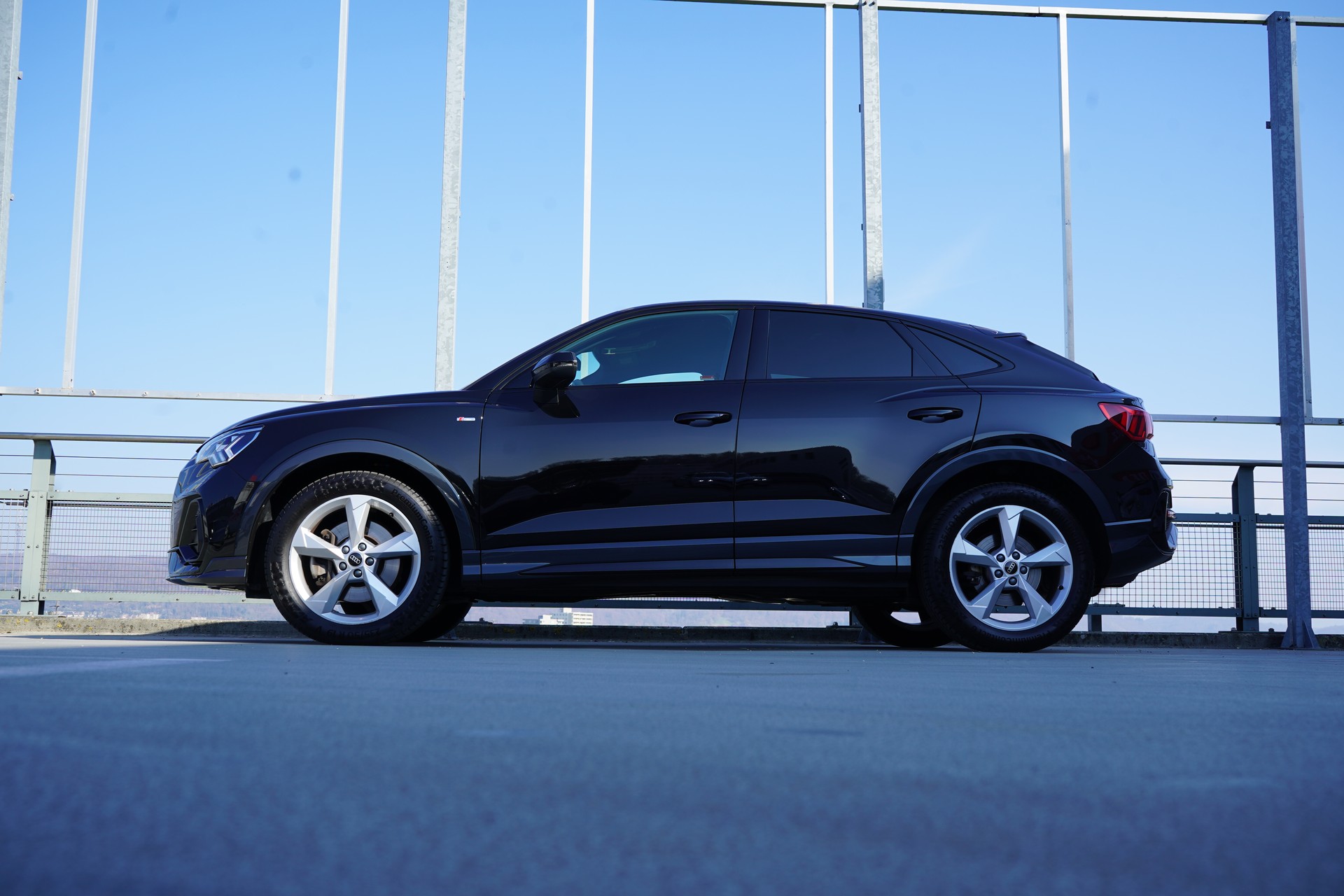 AUDI Q3 SPORTBACK 40 TDI S LINE QUATTRO BLACK S-TRONIC l 193 PS-image-1