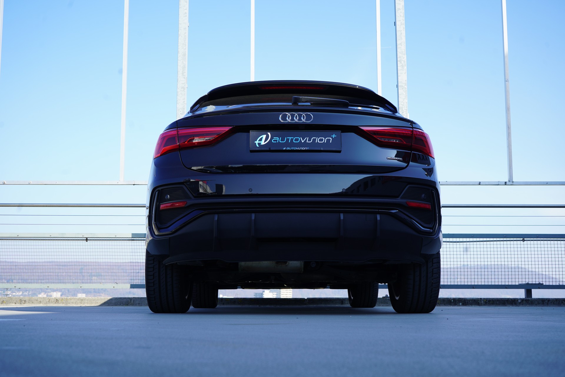 AUDI Q3 SPORTBACK 40 TDI S LINE QUATTRO BLACK S-TRONIC l 193 PS-image-17