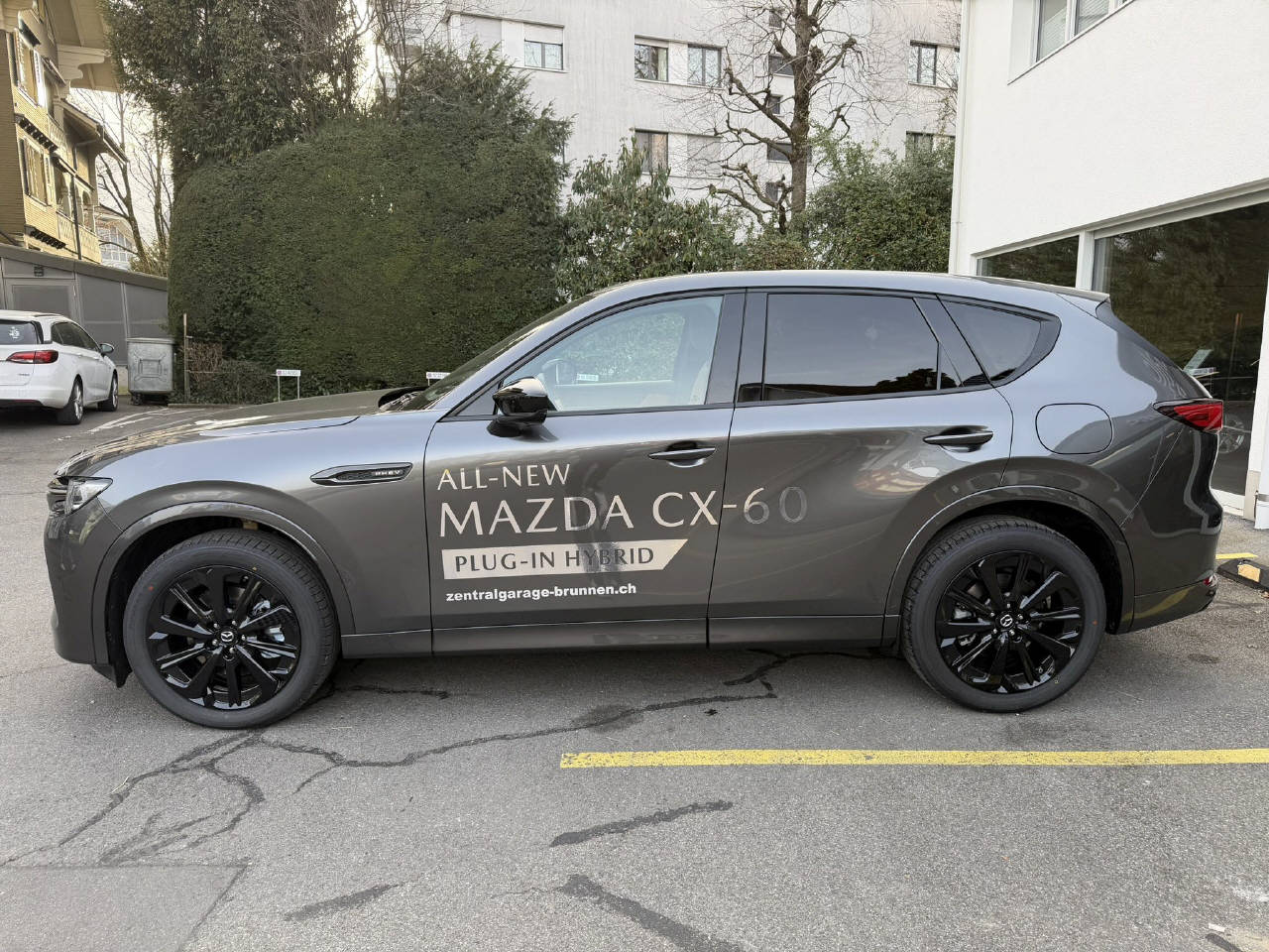 MAZDA CX-60 2.5 PHEV Homura Plus-image-3