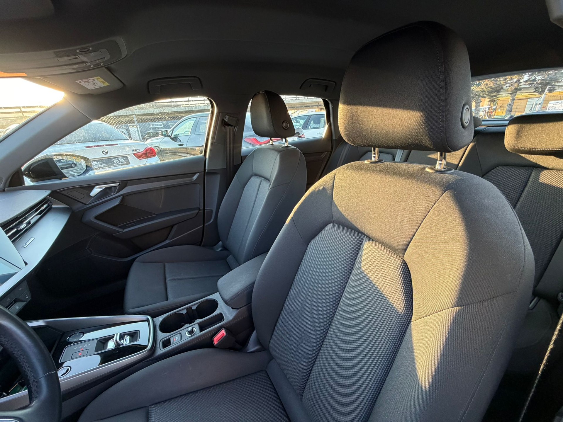 AUDI A3 Sportback 35 TDI advanced S-tronic-image-12