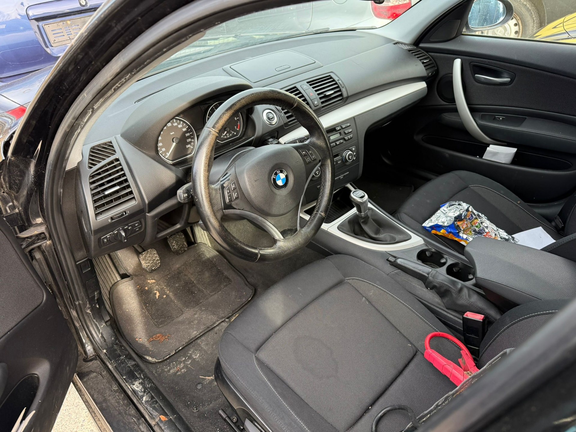 BMW 116i-image-2
