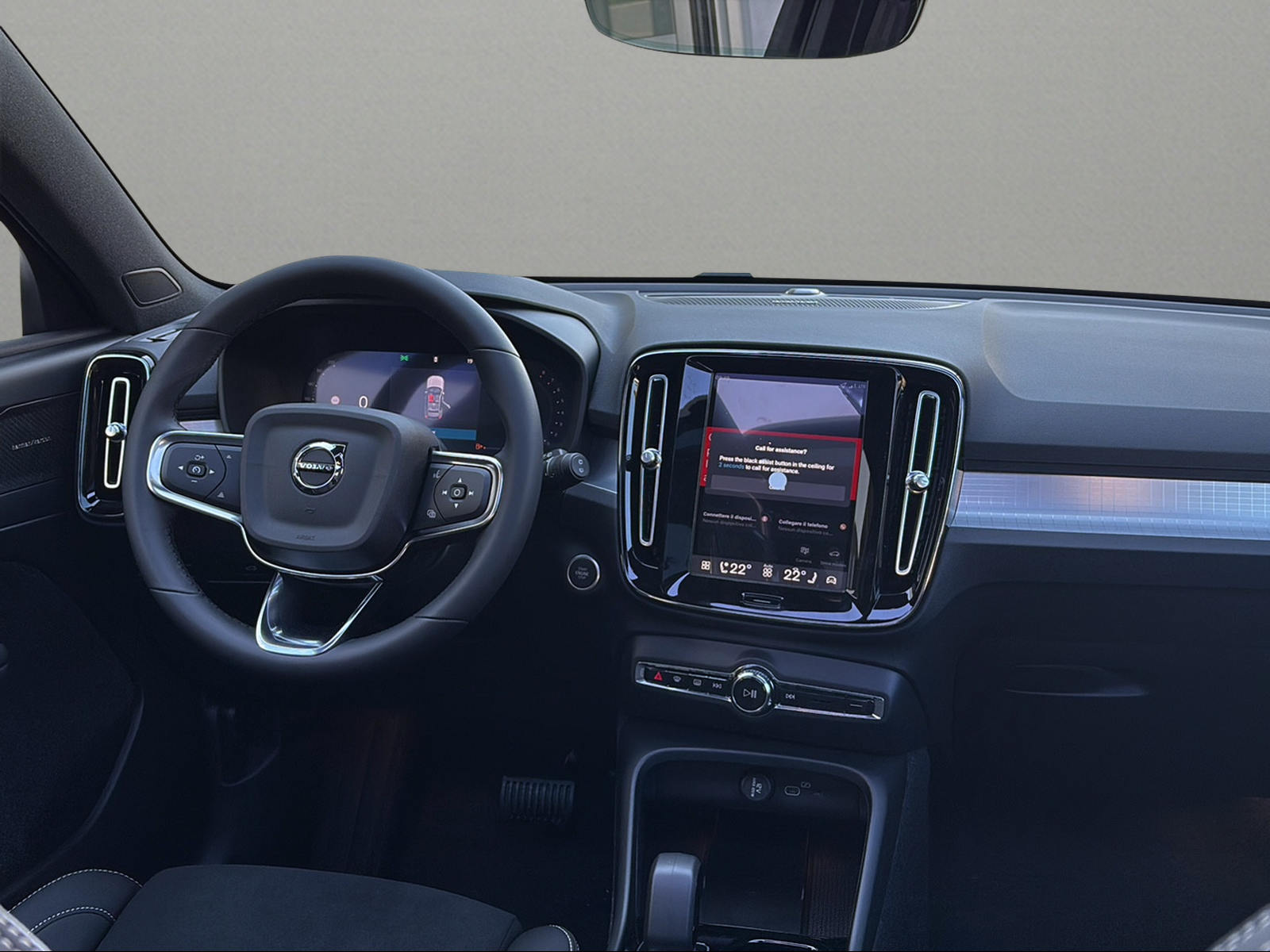 VOLVO XC40 B3 Benzin Mild Hybrid Plus Dark DCT-image-12
