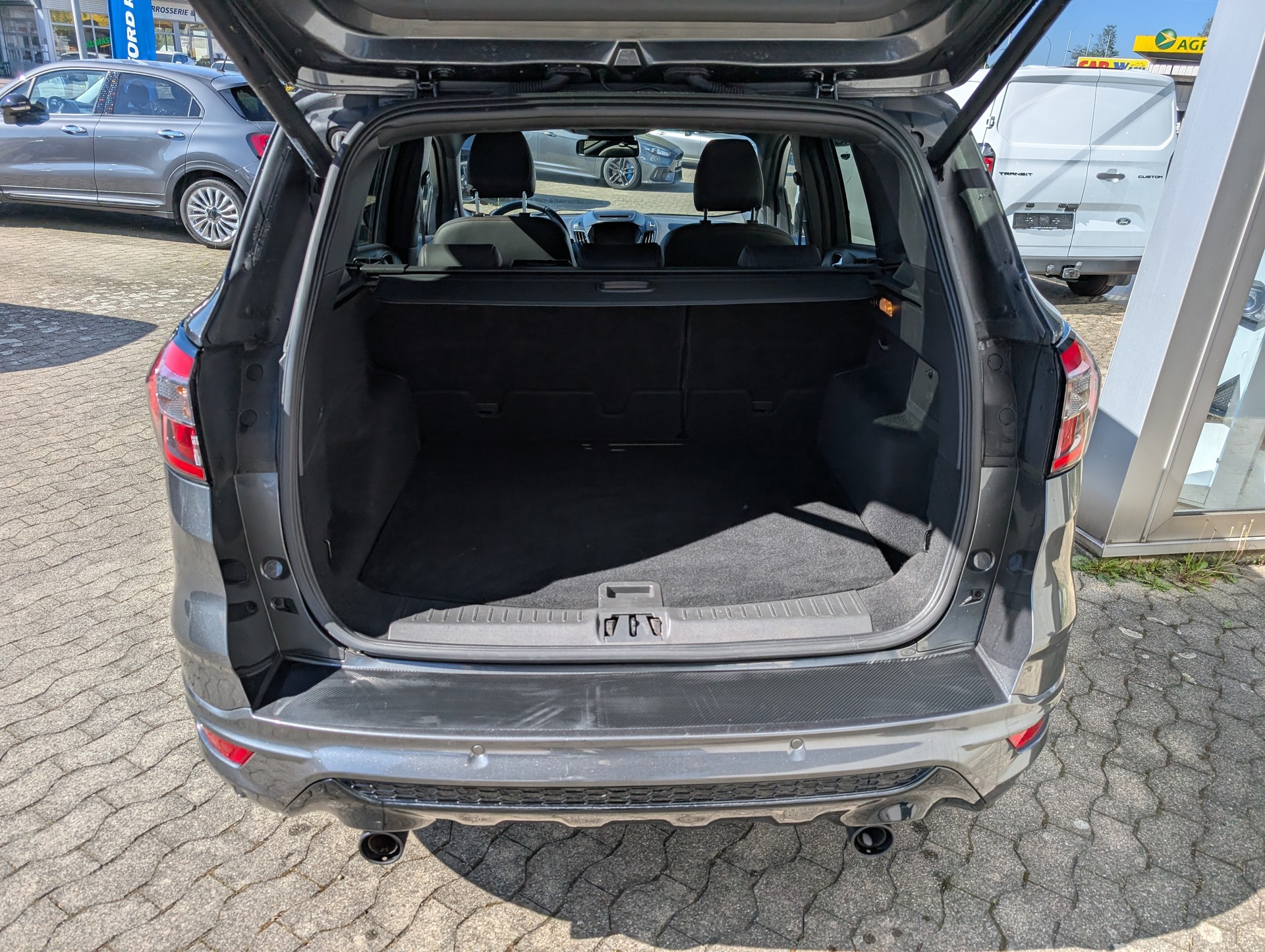 FORD Kuga 2.0 TDCi ST Line High 4WD PowerShift-image-8