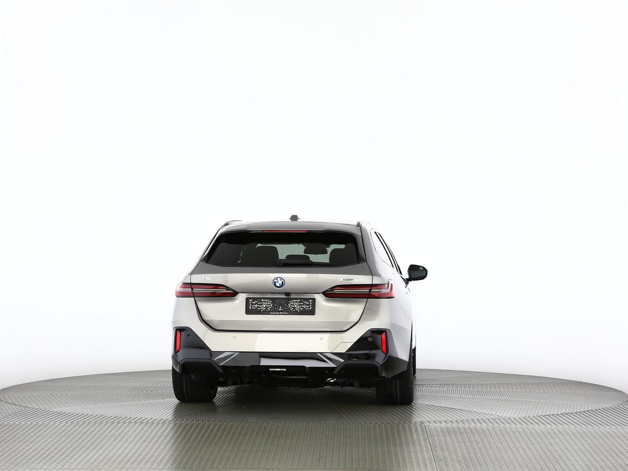 BMW i5 xDrive40 Tour. M Sport-image-12