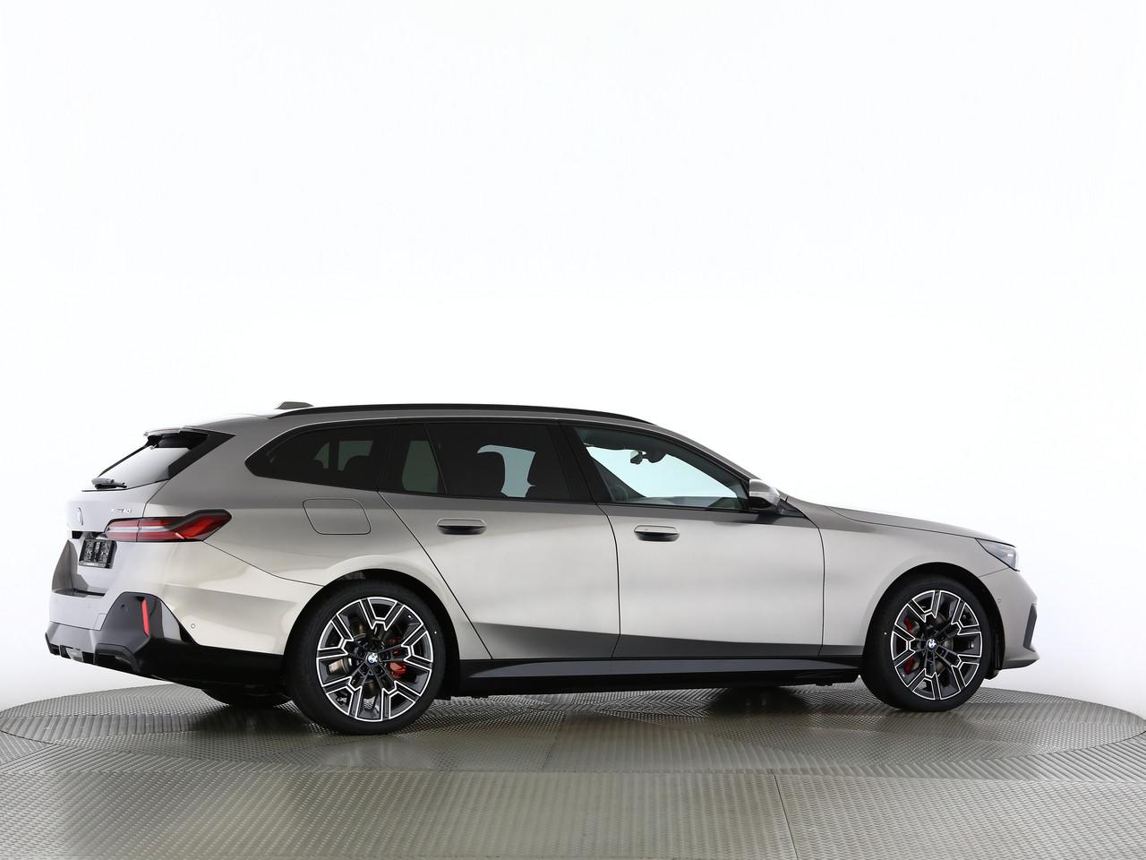 BMW i5 xDrive40 Tour. M Sport-image-16