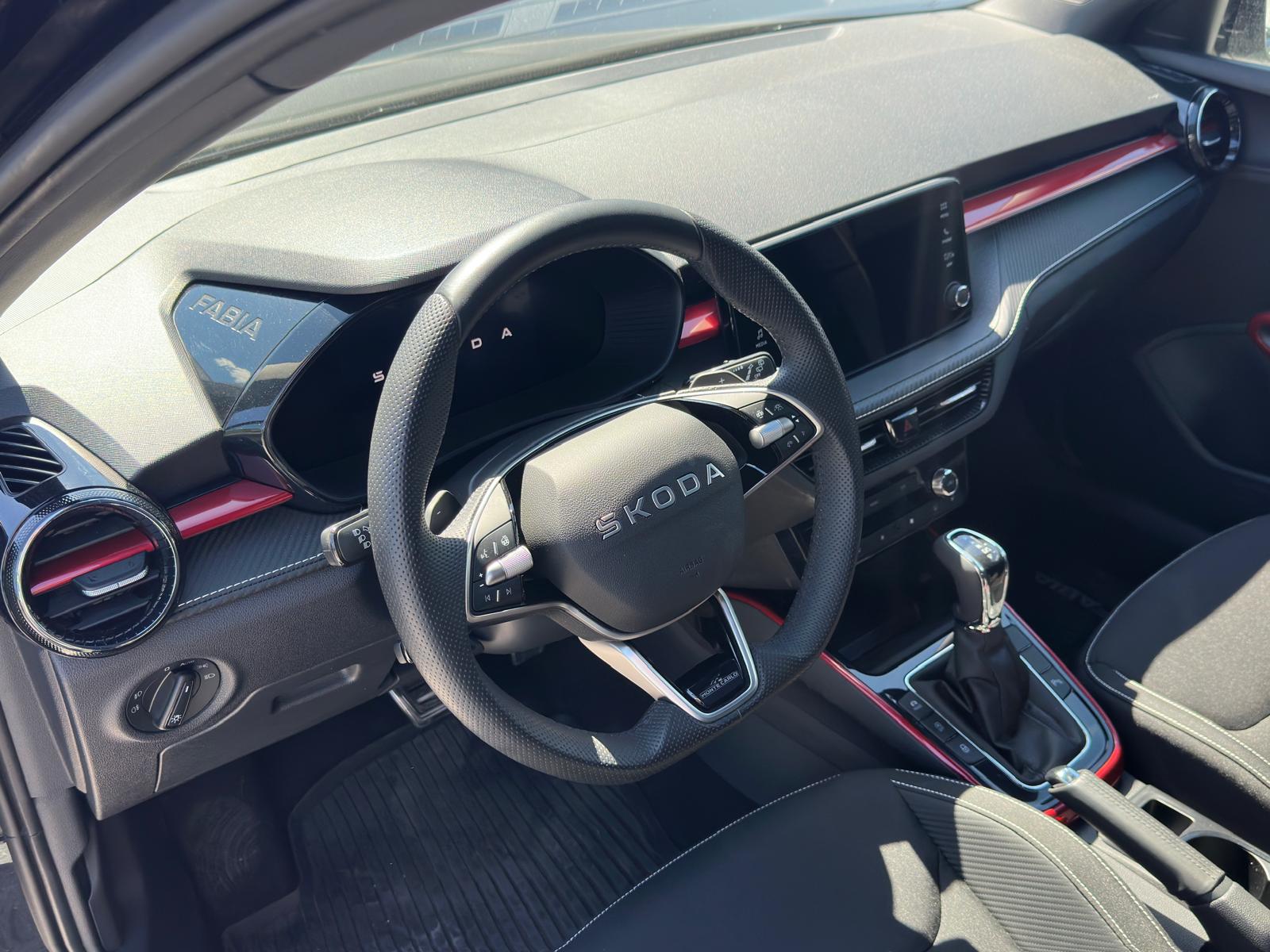 SKODA Fabia 1.0 TSI Monte Carlo DSG-image-4