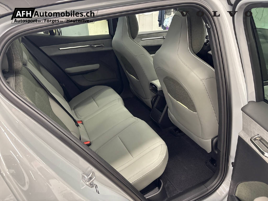 VOLVO EX 30 CC E60 Twin Performance-image-11