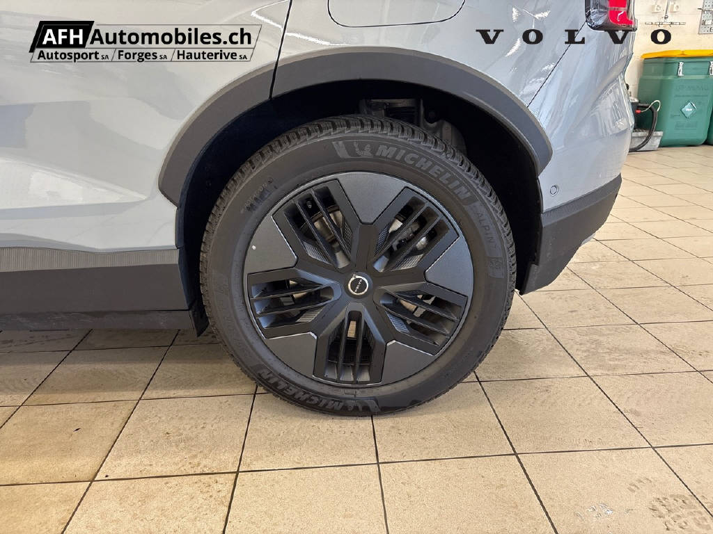 VOLVO EX 30 CC E60 Twin Performance-image-16
