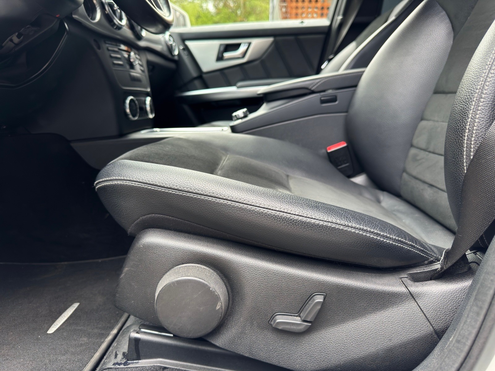 MERCEDES-BENZ GLK 220 BlueTEC 4Matic 7G-Tronic-image-15