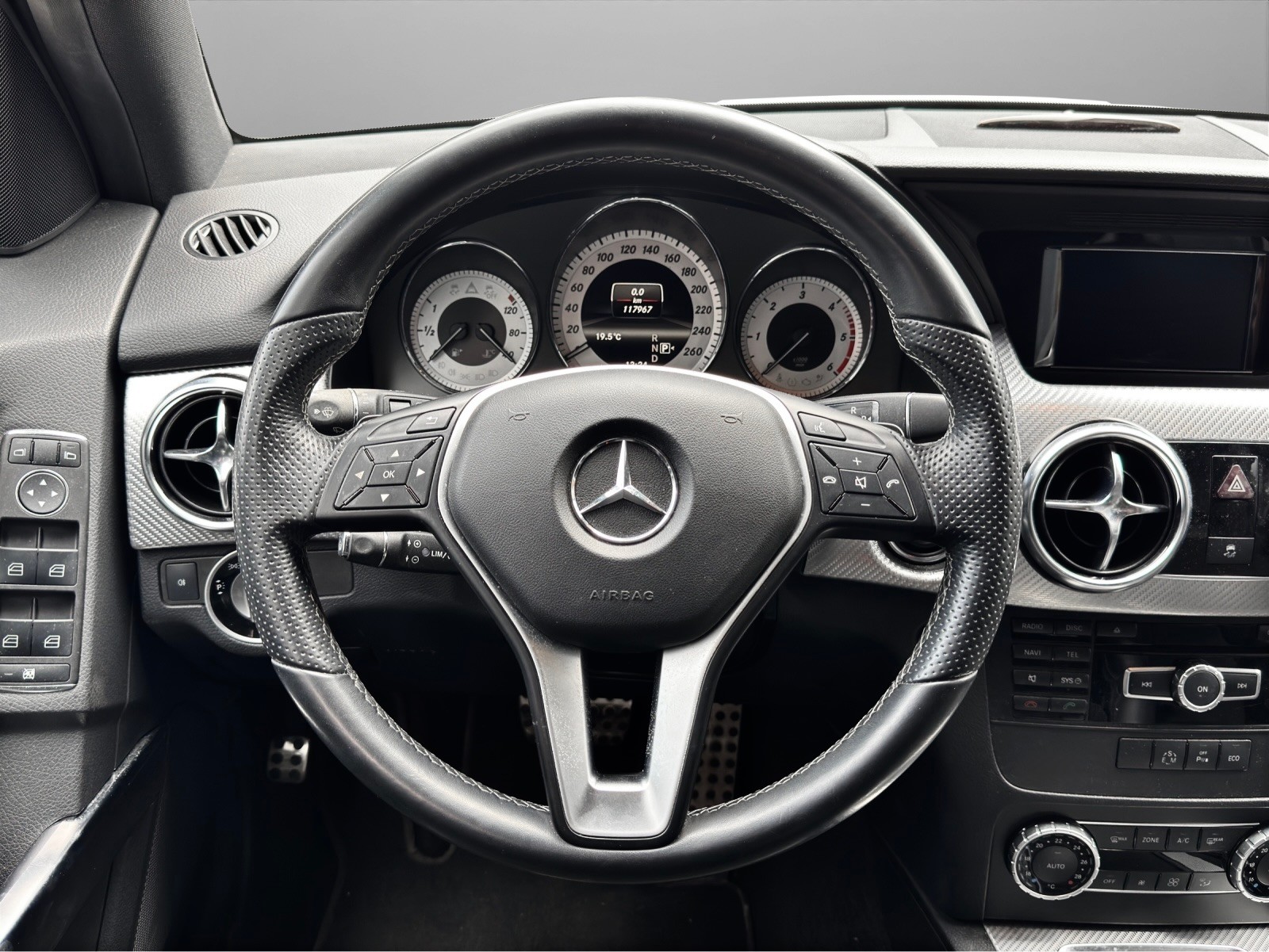 MERCEDES-BENZ GLK 220 BlueTEC 4Matic 7G-Tronic-image-9