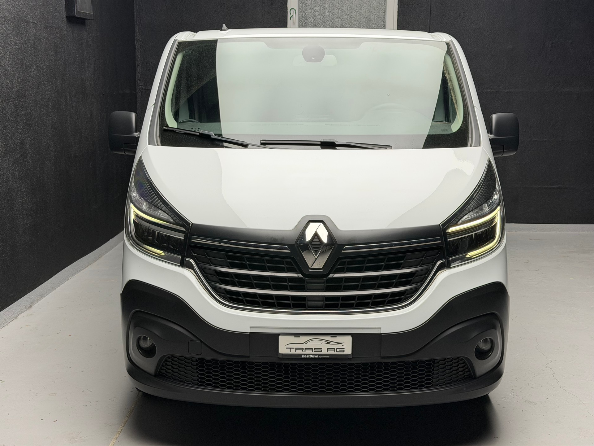 RENAULT Trafic 2.0 Energy dCi 120 3.0t Business L1H1-image-1