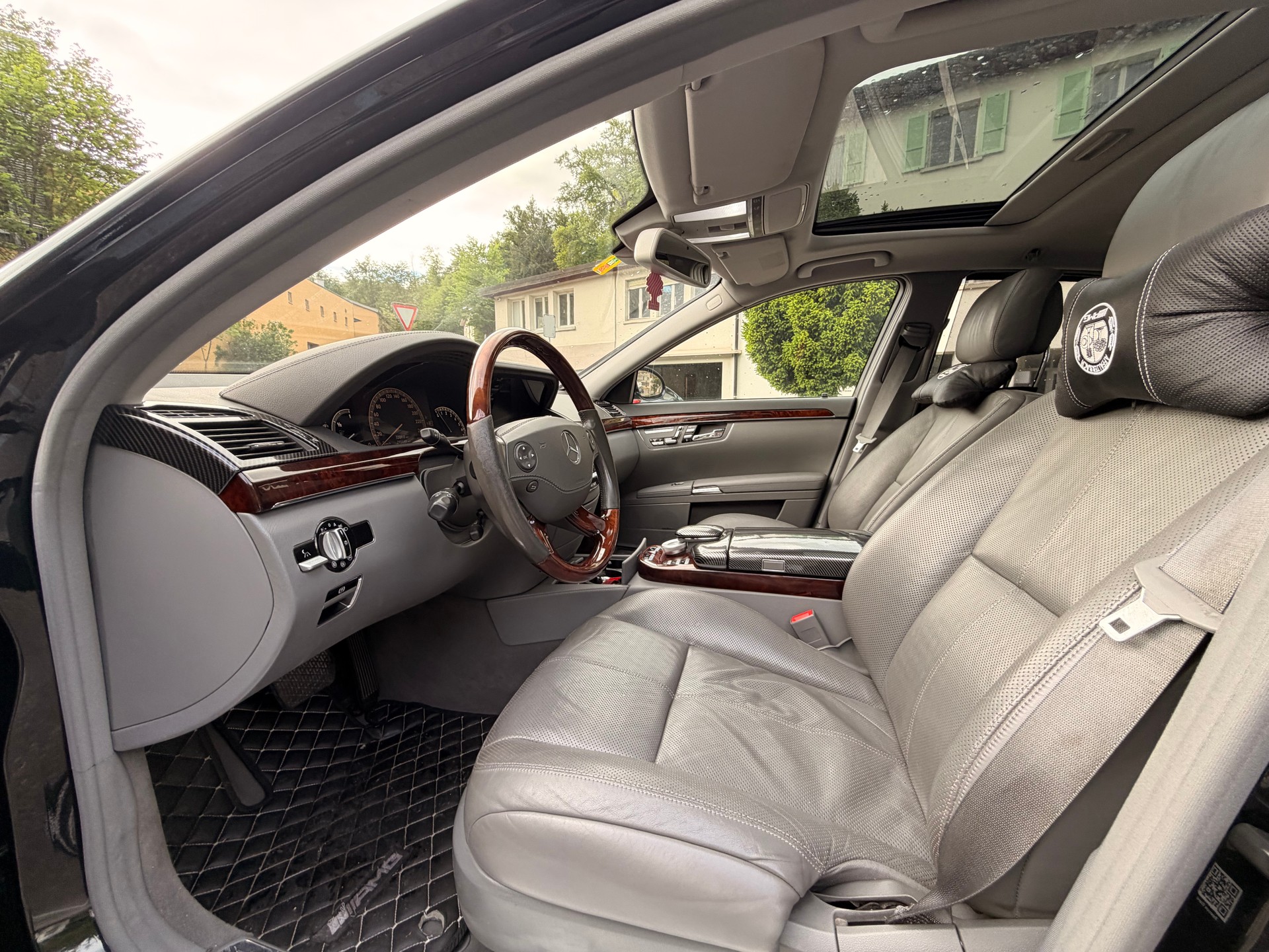 MERCEDES-BENZ S 500 4Matic 7G-Tronic-image-8