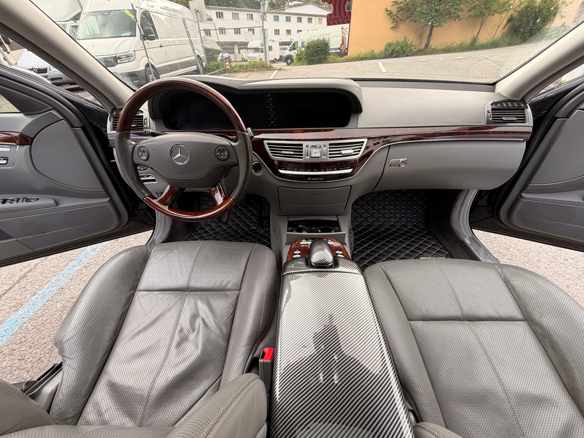 MERCEDES-BENZ S 500 4Matic 7G-Tronic-image-21