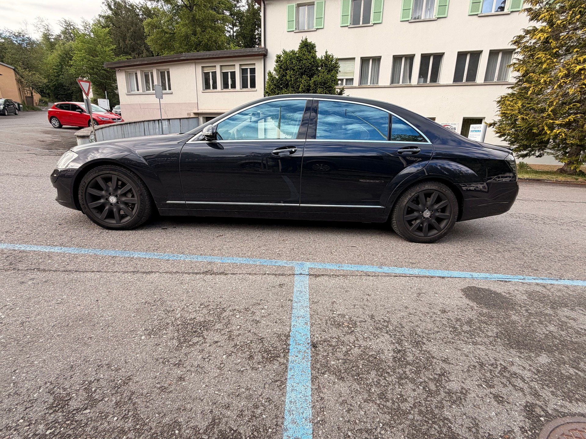 MERCEDES-BENZ S 500 4Matic 7G-Tronic-image-2