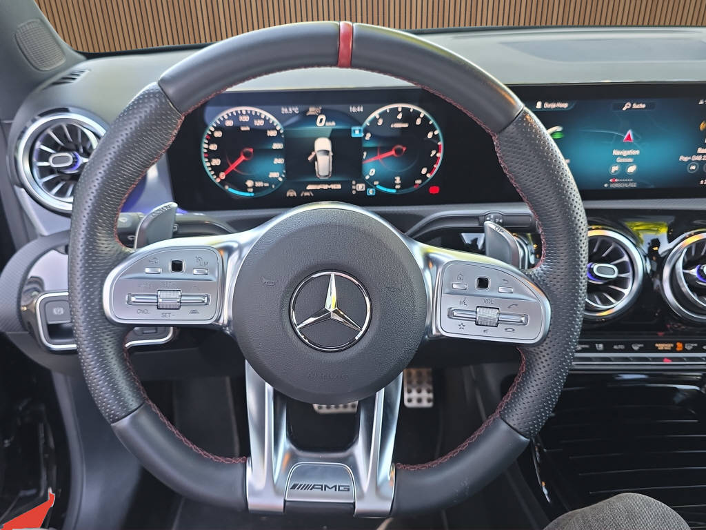 MERCEDES-BENZ A 35 AMG 4matic-image-15