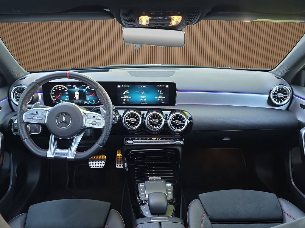 MERCEDES-BENZ A 35 AMG 4matic-image-17