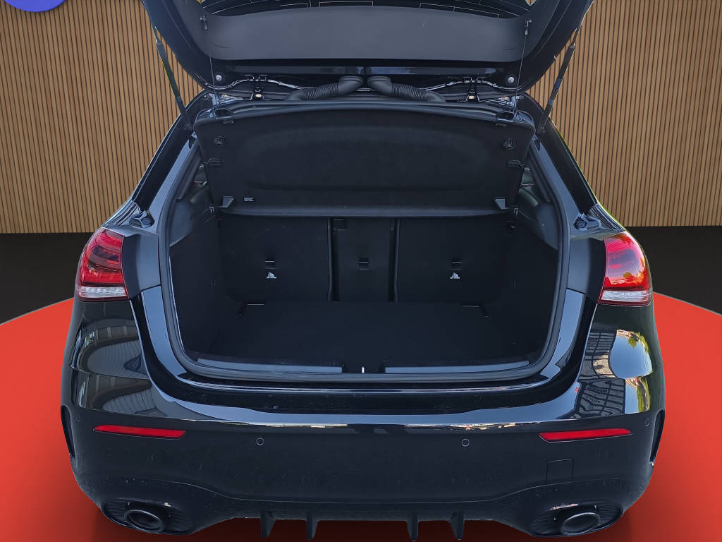 MERCEDES-BENZ A 35 AMG 4matic-image-14