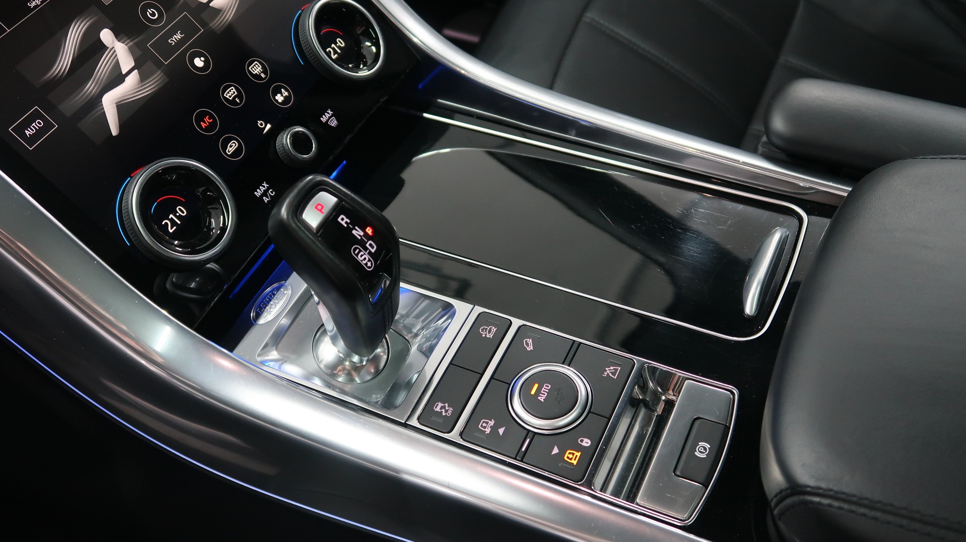 LAND ROVER Range Rover Sport 3.0 SDV6 / MFK / CH / TOP-image-23