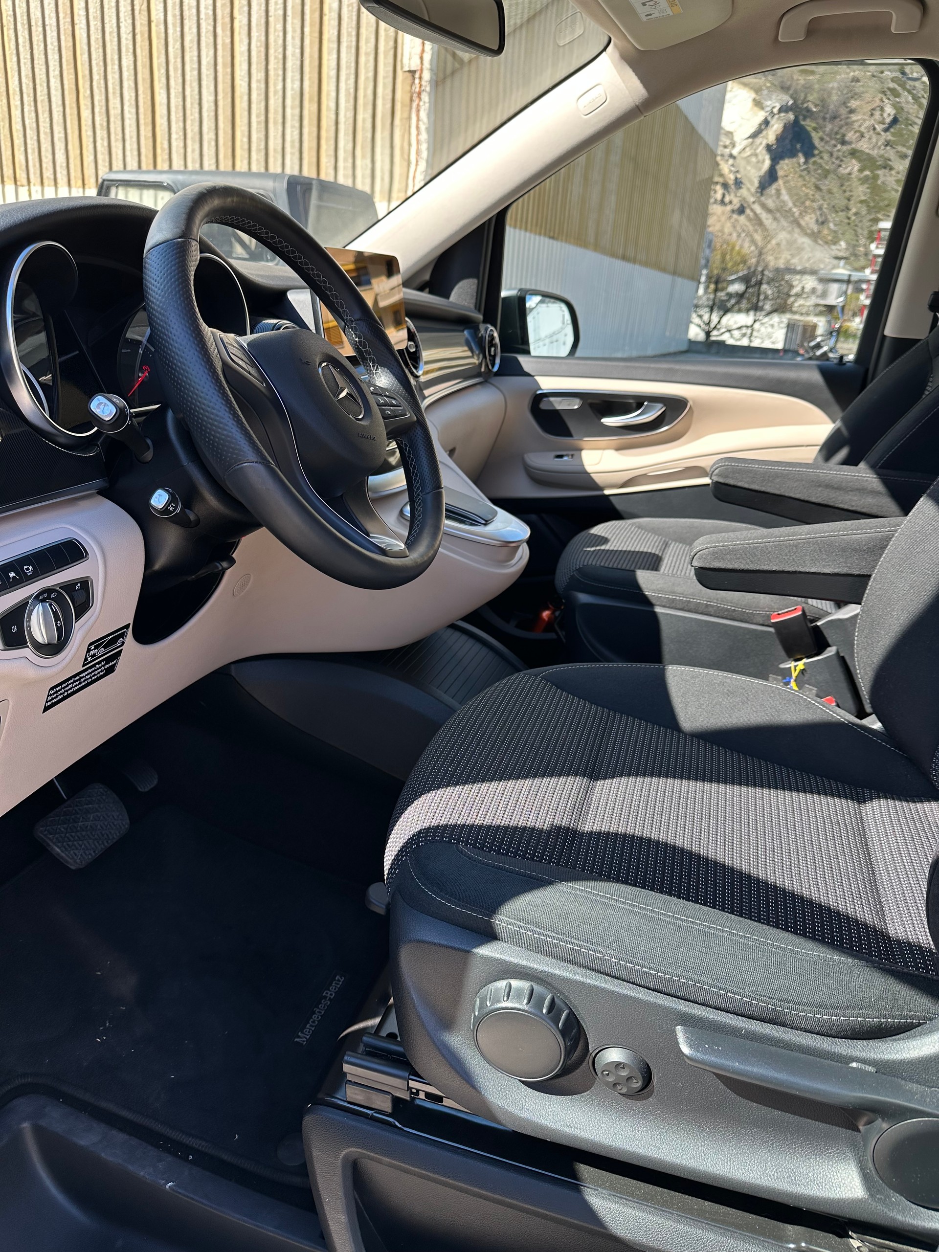 MERCEDES-BENZ 300 d 4matic-image-3
