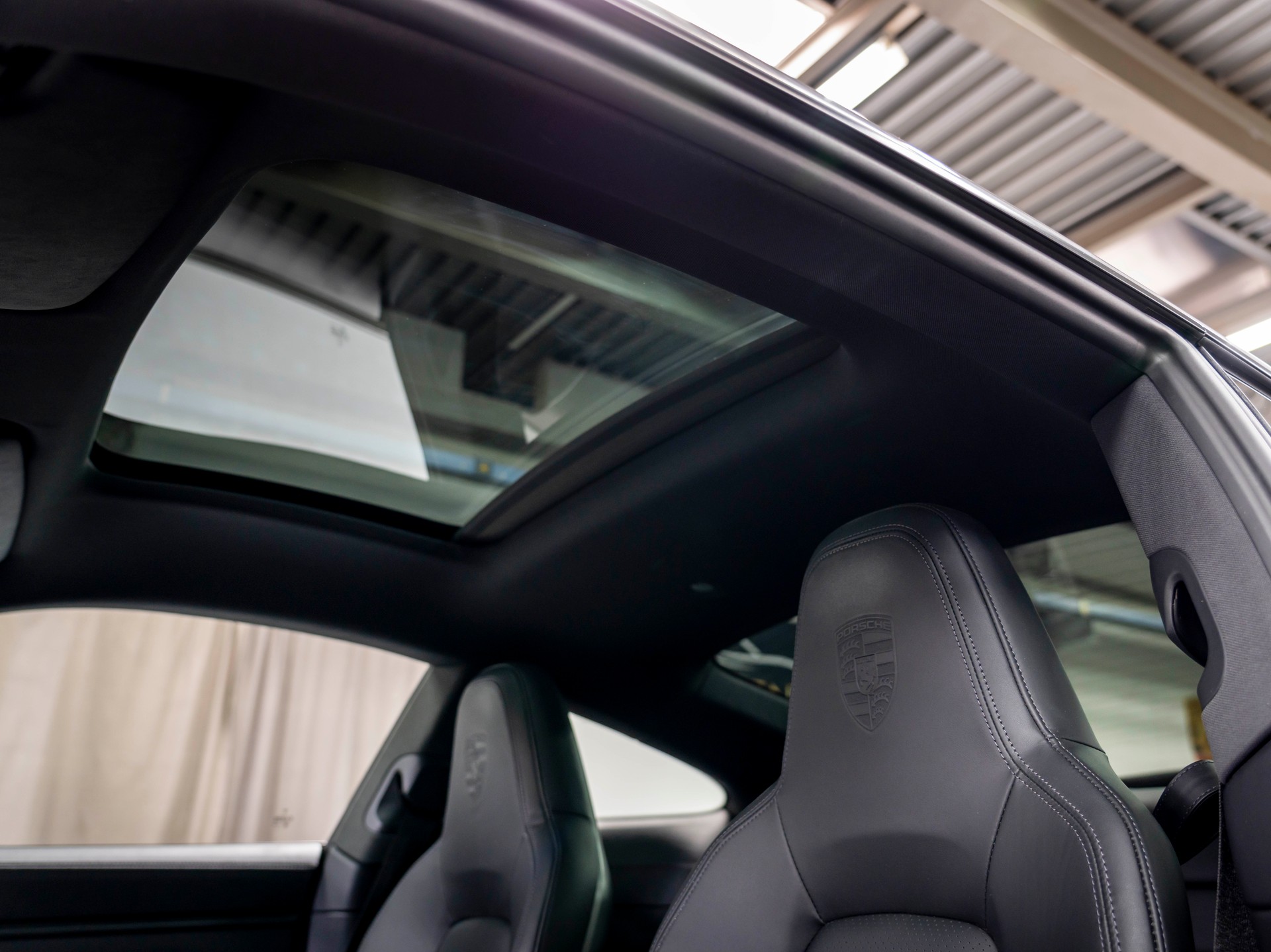 PORSCHE 911 Carrera GTS PDK-image-19