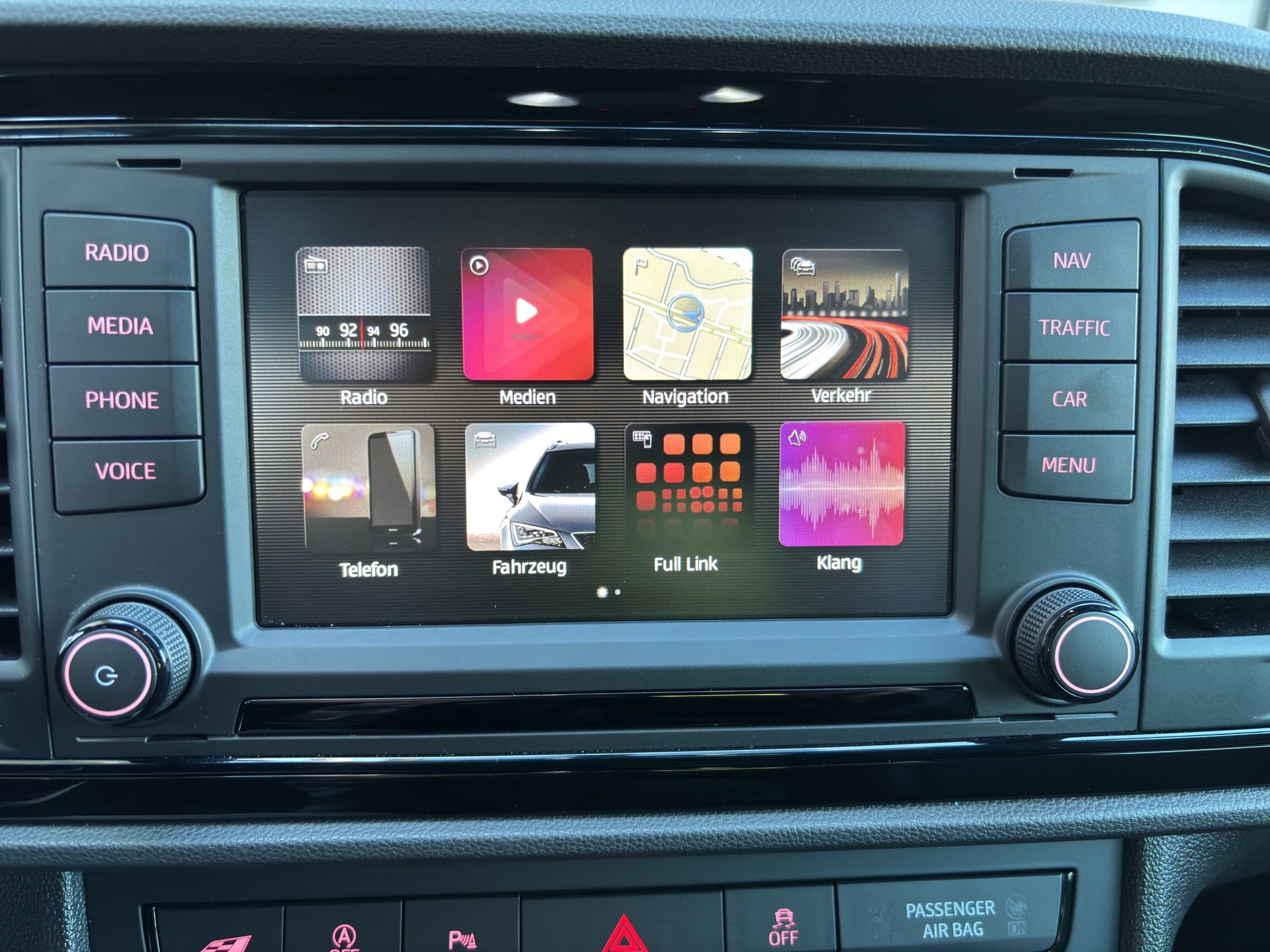 SEAT Leon 2.0 TSI Cupra 290 DSG-image-8