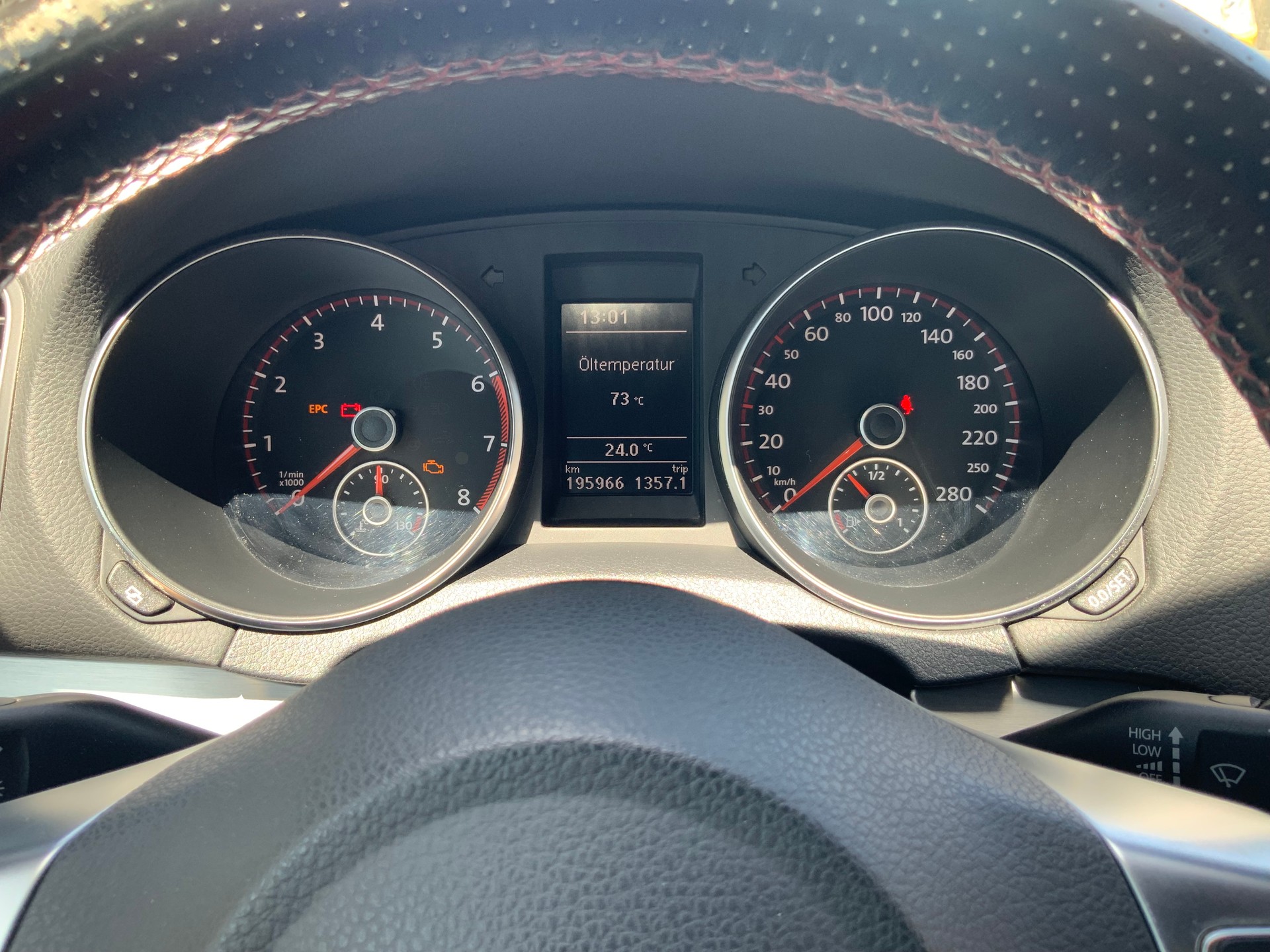 VW 2.0 TSI GTI Adidas-image-5