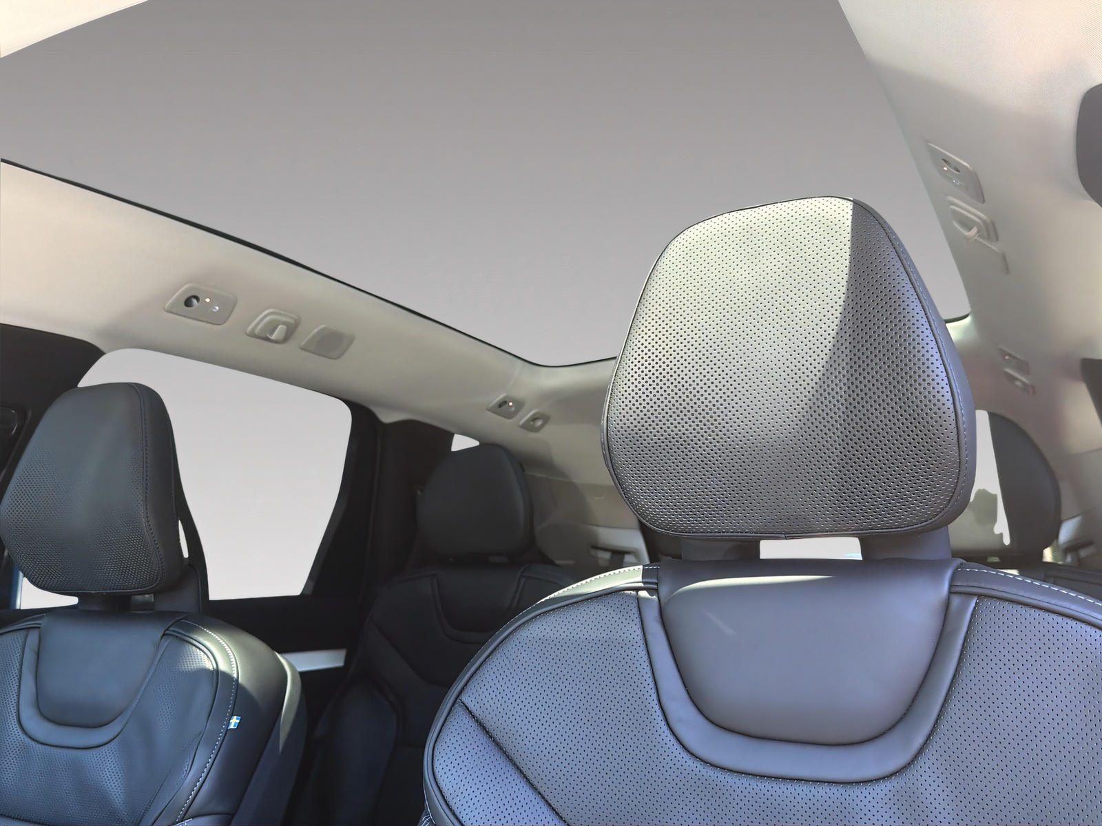VOLVO EX90 Twin Performance Ultra 6P. AWD-image-6