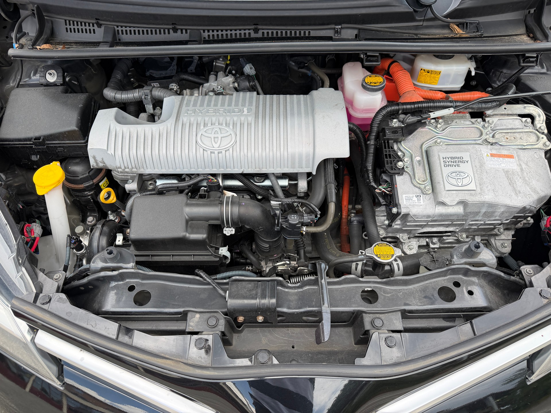 TOYOTA Yaris 1.5 VVT-i HSD Trend-image-9