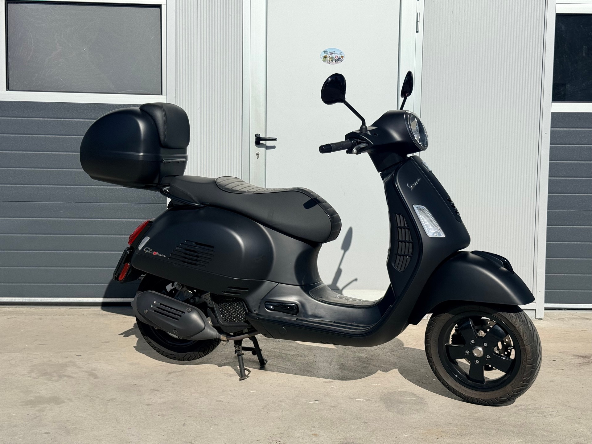 PIAGGIO Vespa GTS 125 i.e ABS