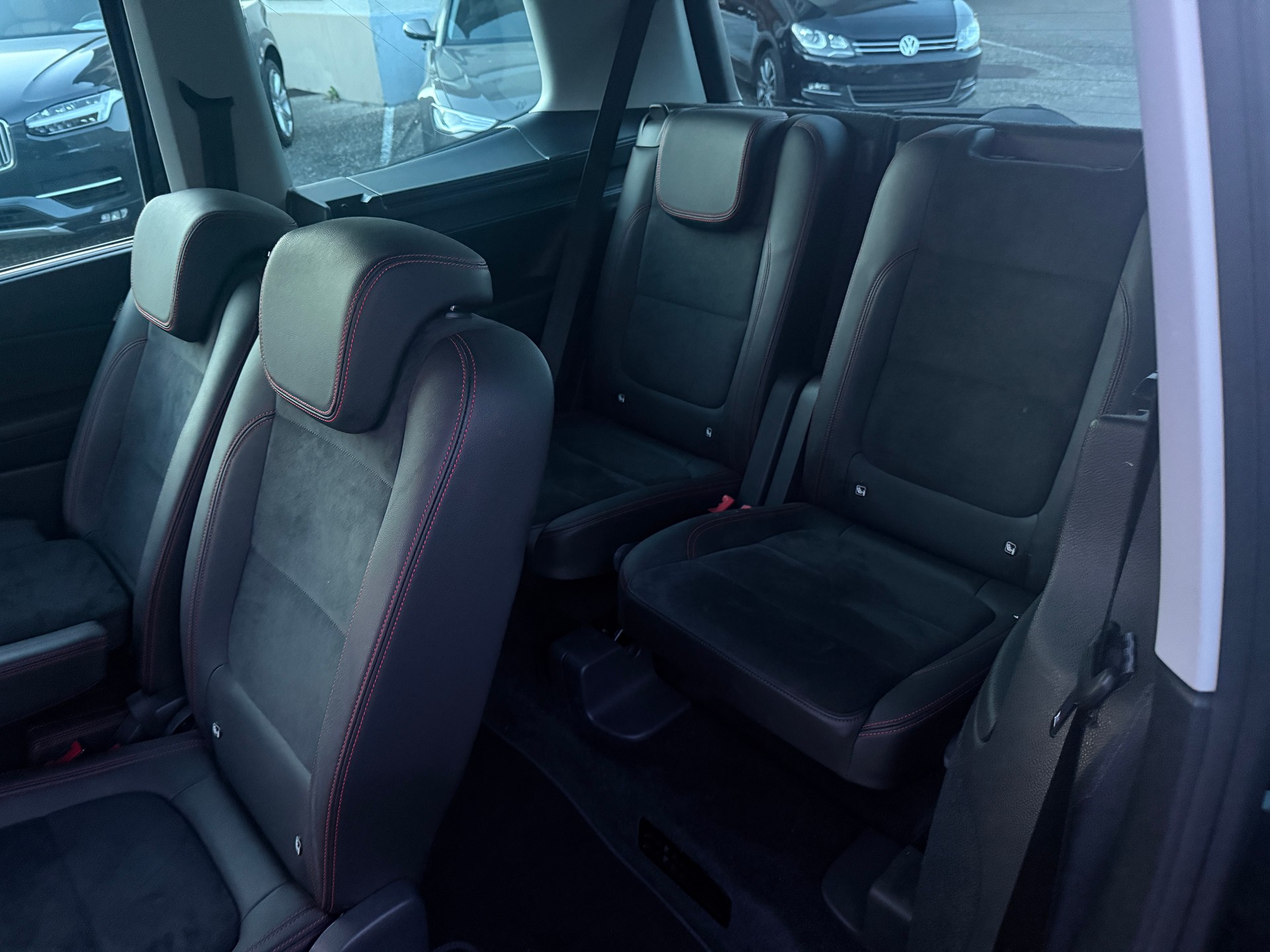 SEAT Alhambra 1.4 TSI DSG SWISS FR2-image-11