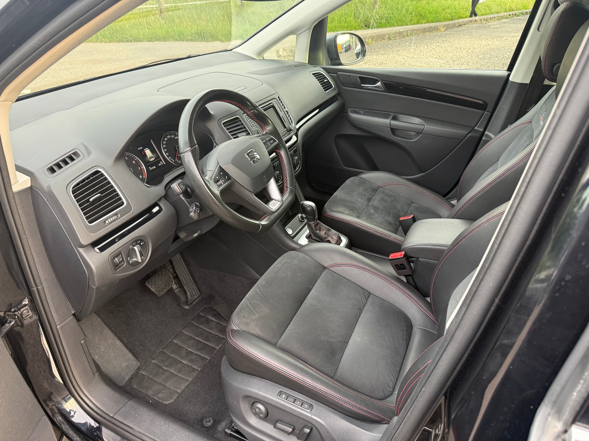 SEAT Alhambra 1.4 TSI DSG SWISS FR2-image-7