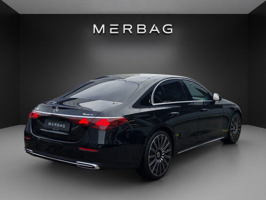 MERCEDES-BENZ E 220 d 4Matic-image-1