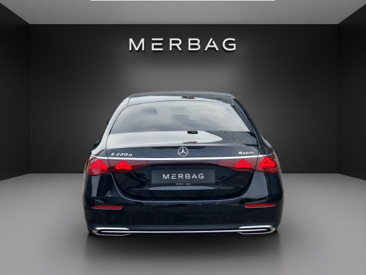 MERCEDES-BENZ E 220 d 4Matic-image-4
