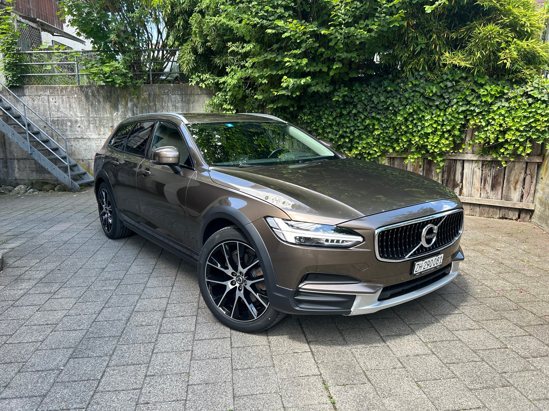 VOLVO 2.0 D4 Pro AWD-image-0