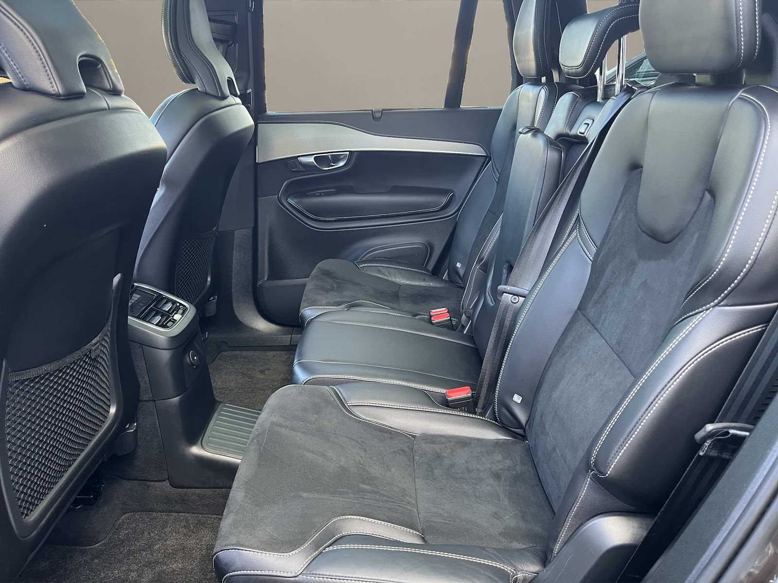 VOLVO XC90 2.0 T8 TE R-Design 7P. eAWD-image-9