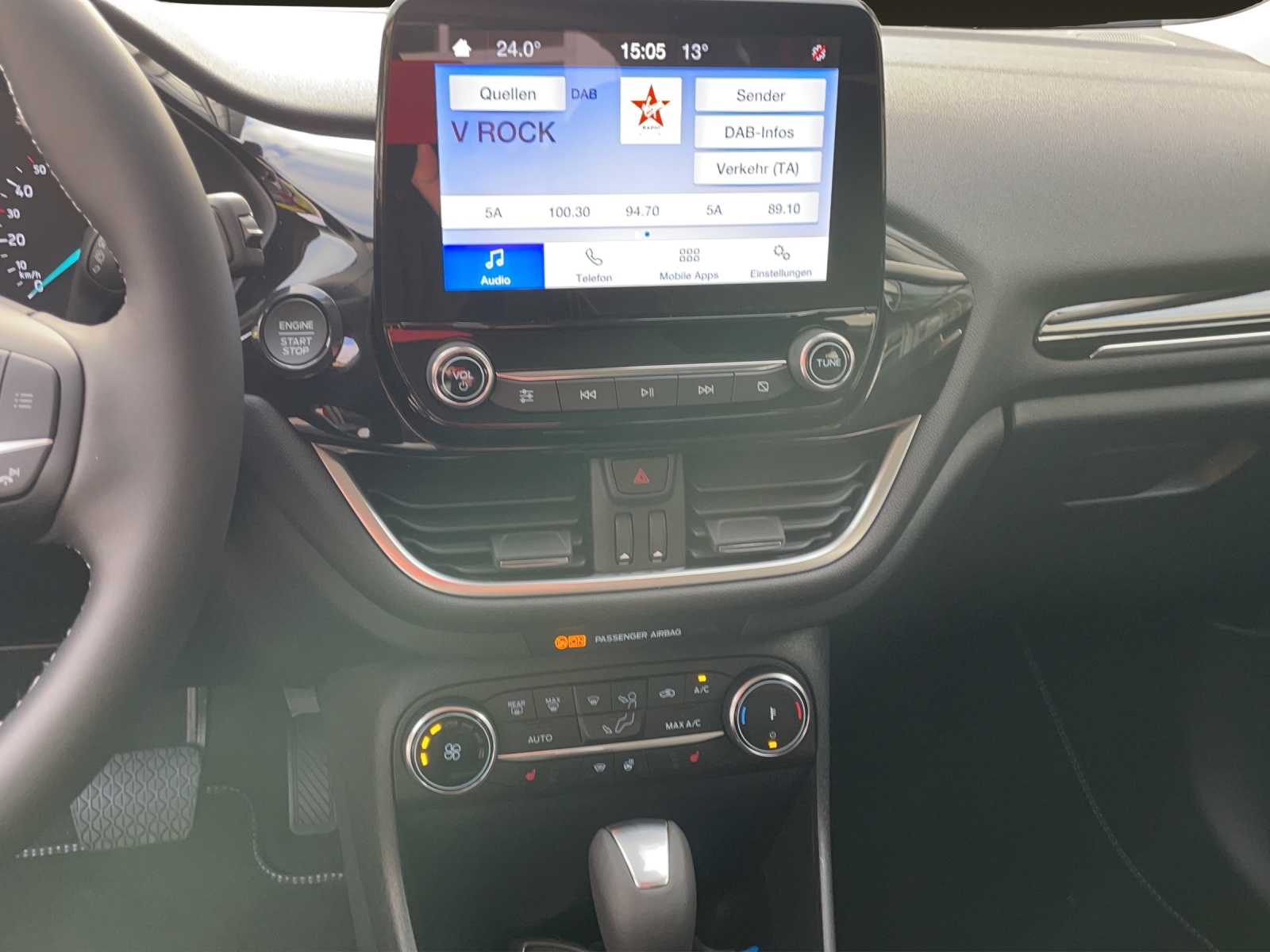 FORD Fiesta 1.0 EcoB Hybrid Titanium-image-10