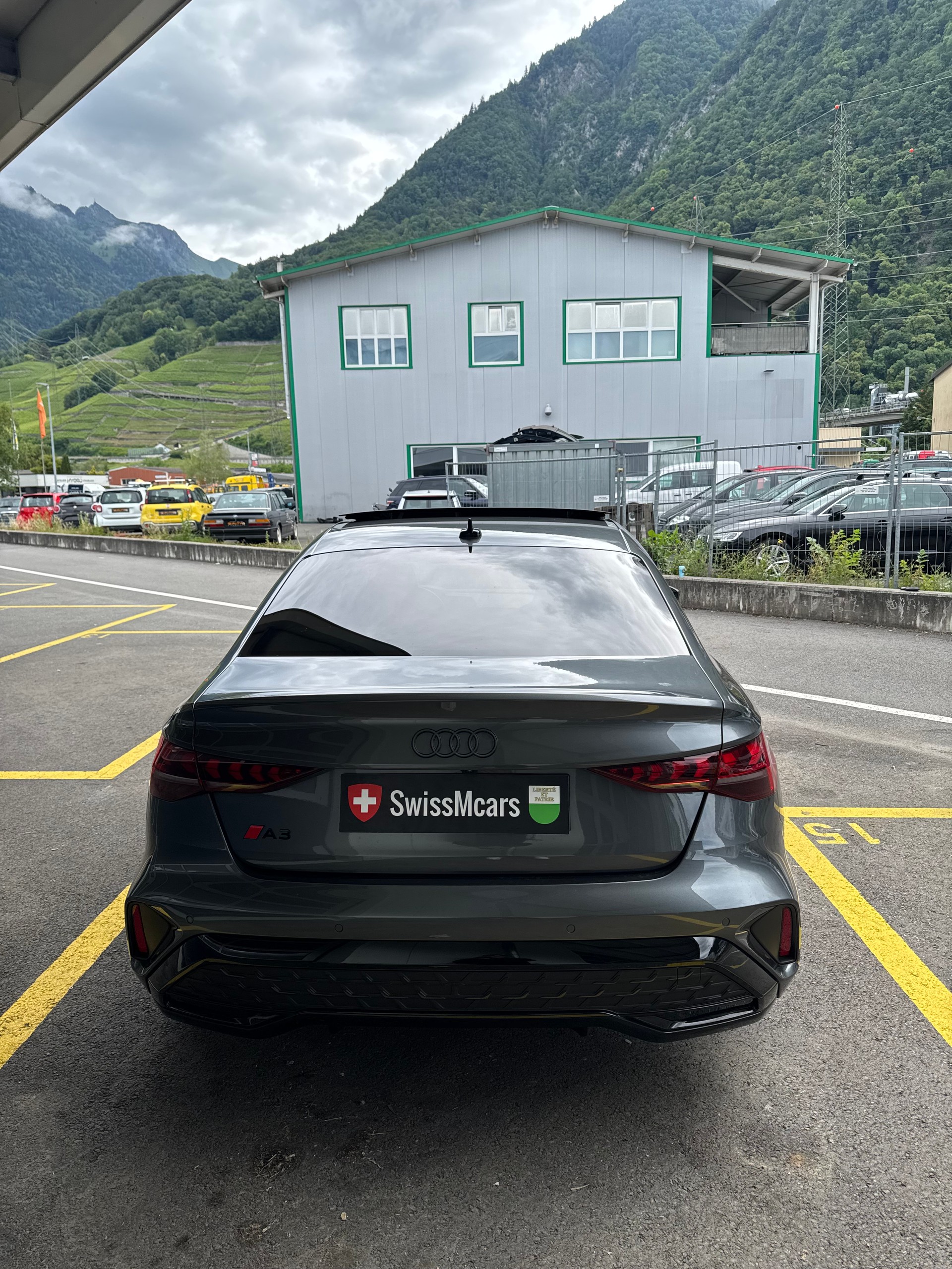 AUDI A3 Limousine 35 TFSI S-Line Attraction S-tronic-image-18