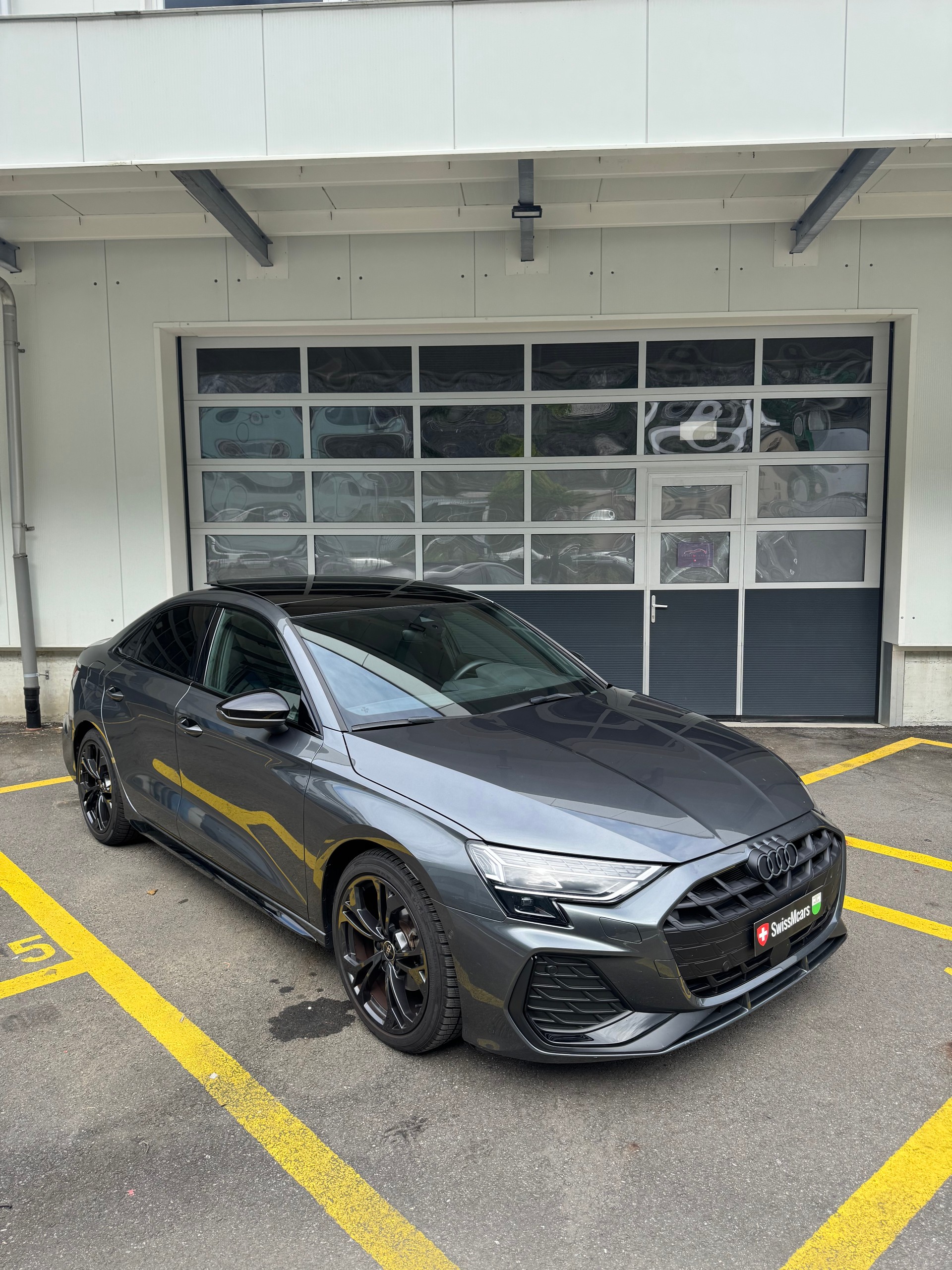 AUDI A3 Limousine 35 TFSI S-Line Attraction S-tronic-image-2