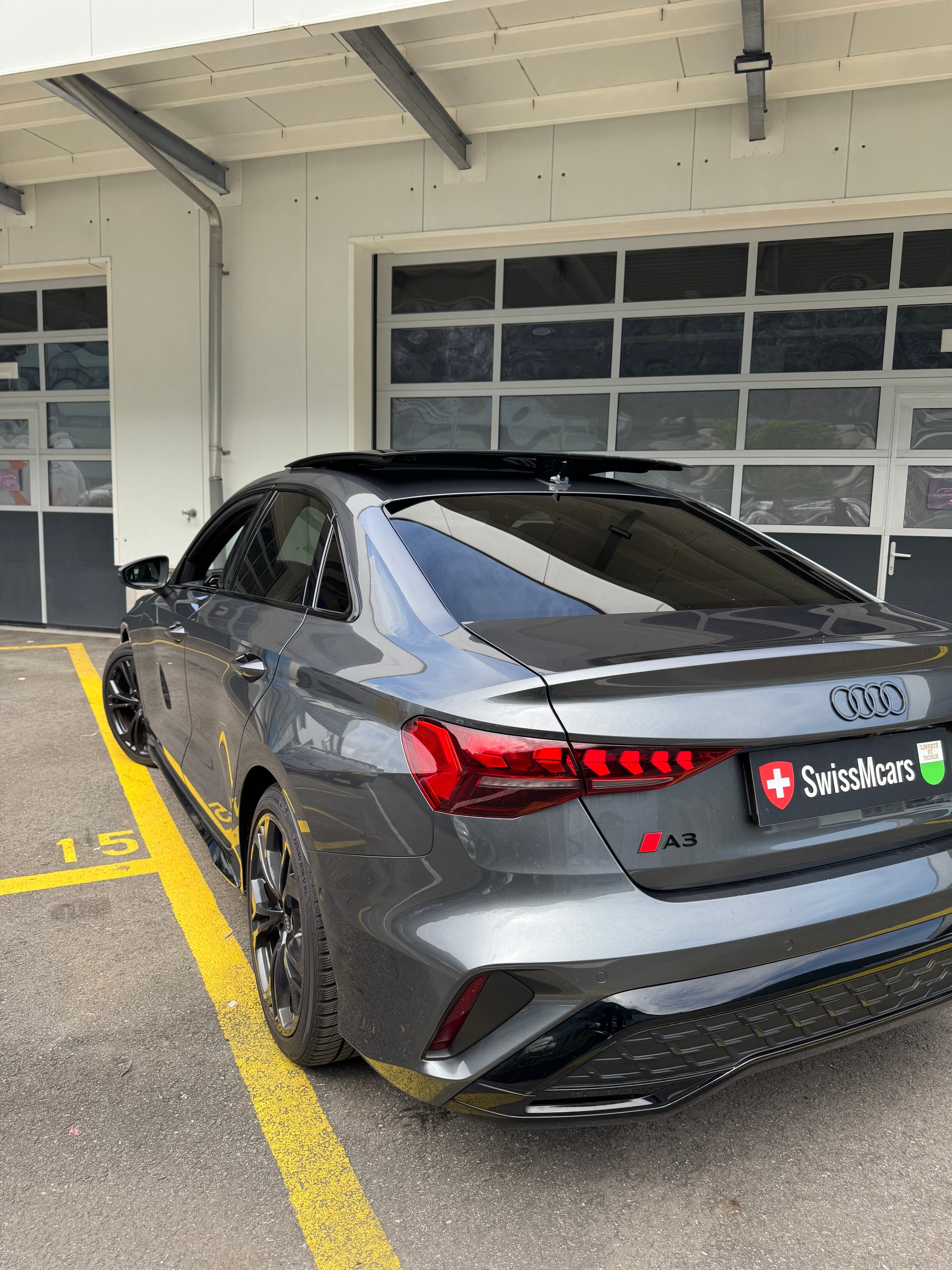 AUDI A3 Limousine 35 TFSI S-Line Attraction S-tronic-image-12