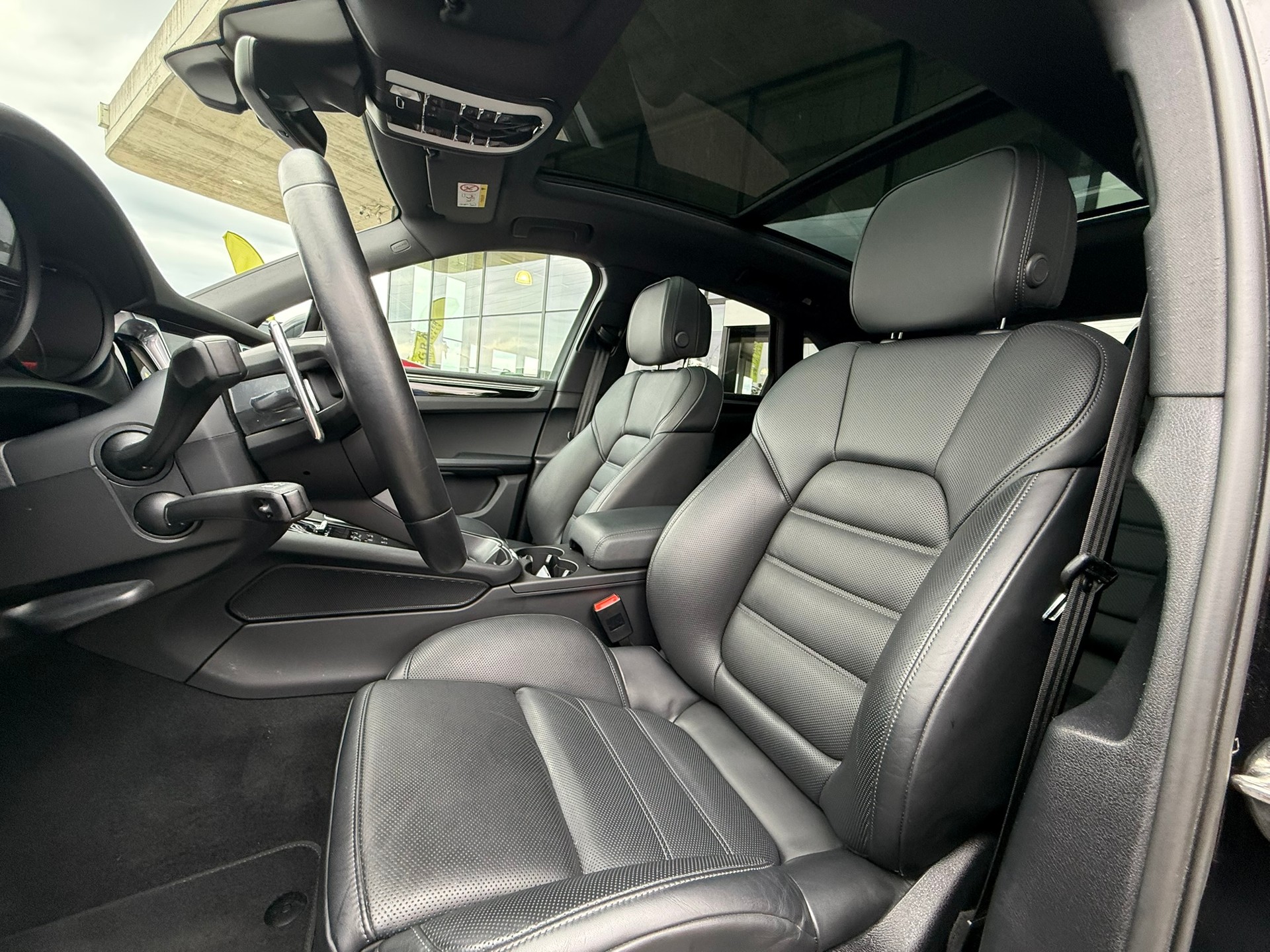 PORSCHE Macan S PDK-image-6