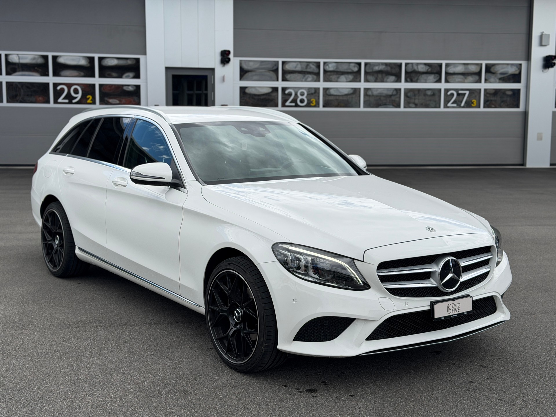 MERCEDES-BENZ C 200 Swiss Star Avantgarde 4M 9G-Tronic-image-0